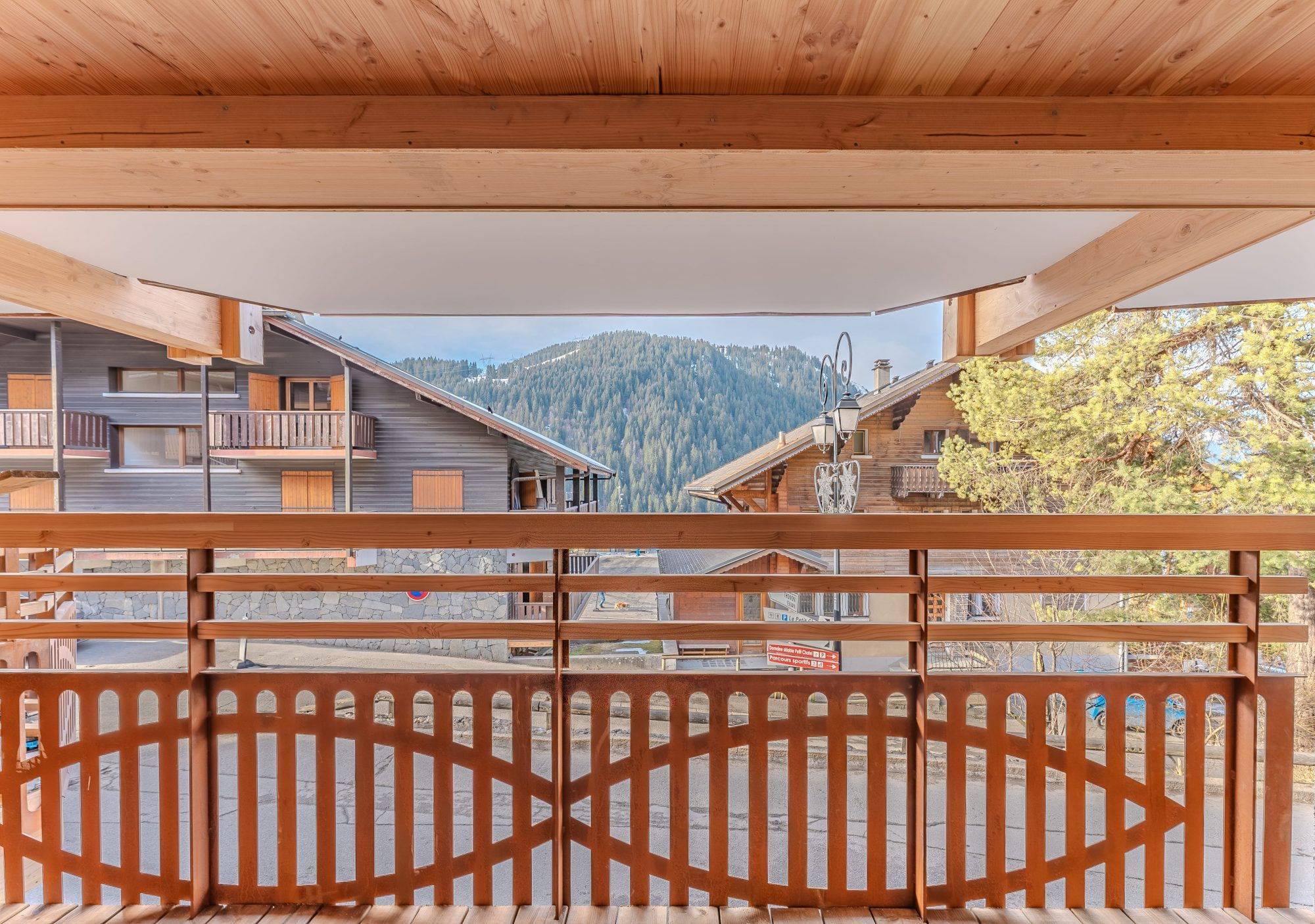 T2 au centre de Chatel