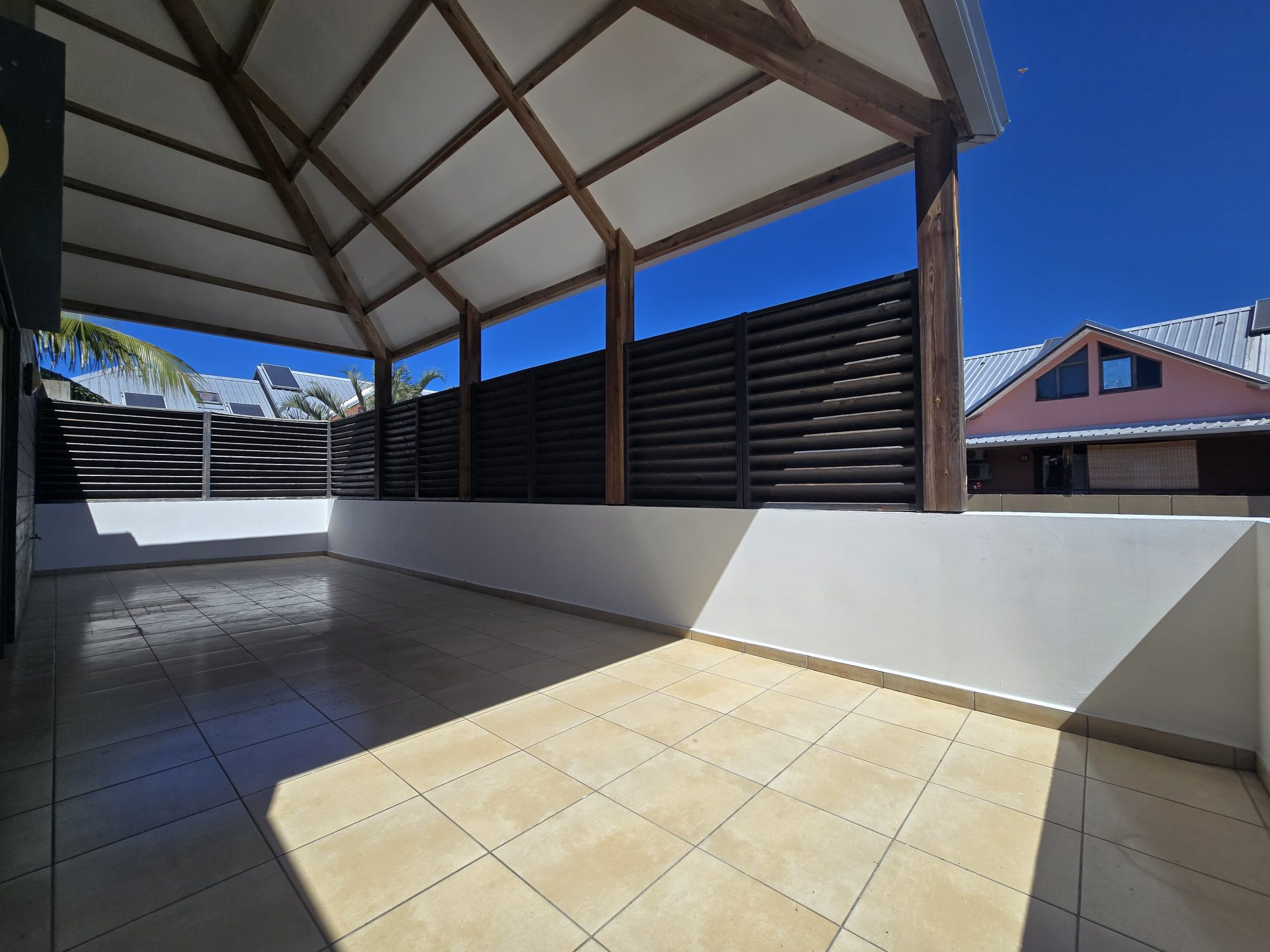 Elegance & Modern Comfort in Ligne Paradis – 4-Room Duplex with Vast Outdoor Spaces 3