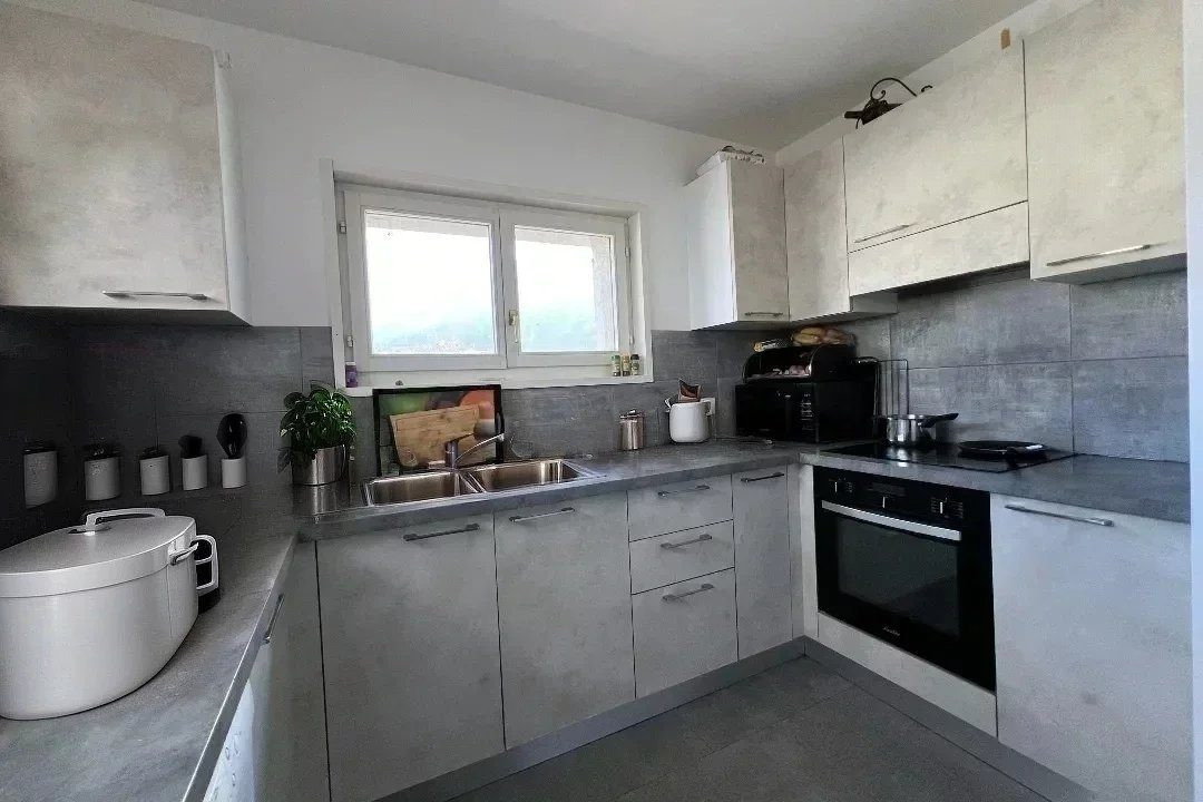 Appartement 3 pièces 78 m² · à Saint-Pierre-en-Faucigny · 78 m² · 299 000 €
