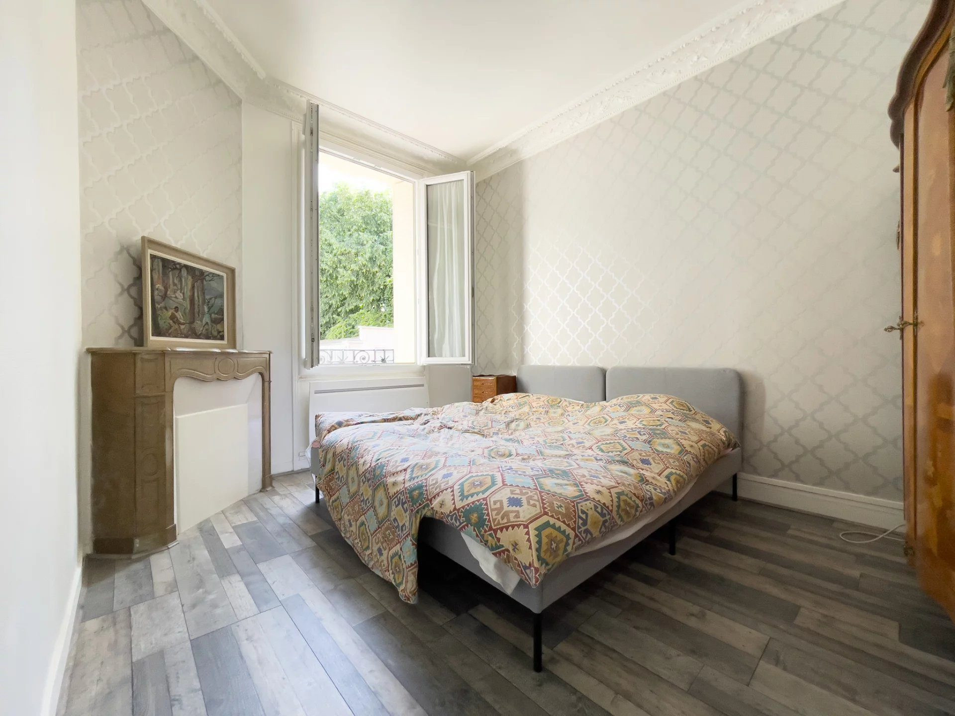 ✨ Charming Through Apartment in Perreux-sur-Marne – 37 m² of Elegance and Serenity 4