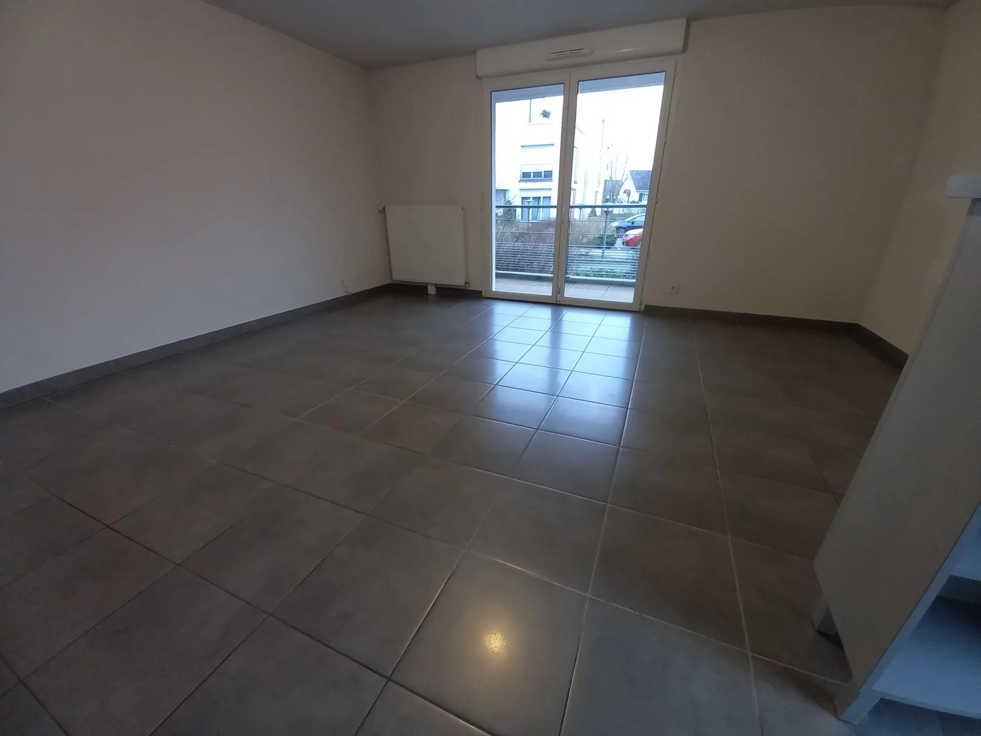 PRICE REDUCTION – Very beautiful 3-room apartment for sale – Tours North 3