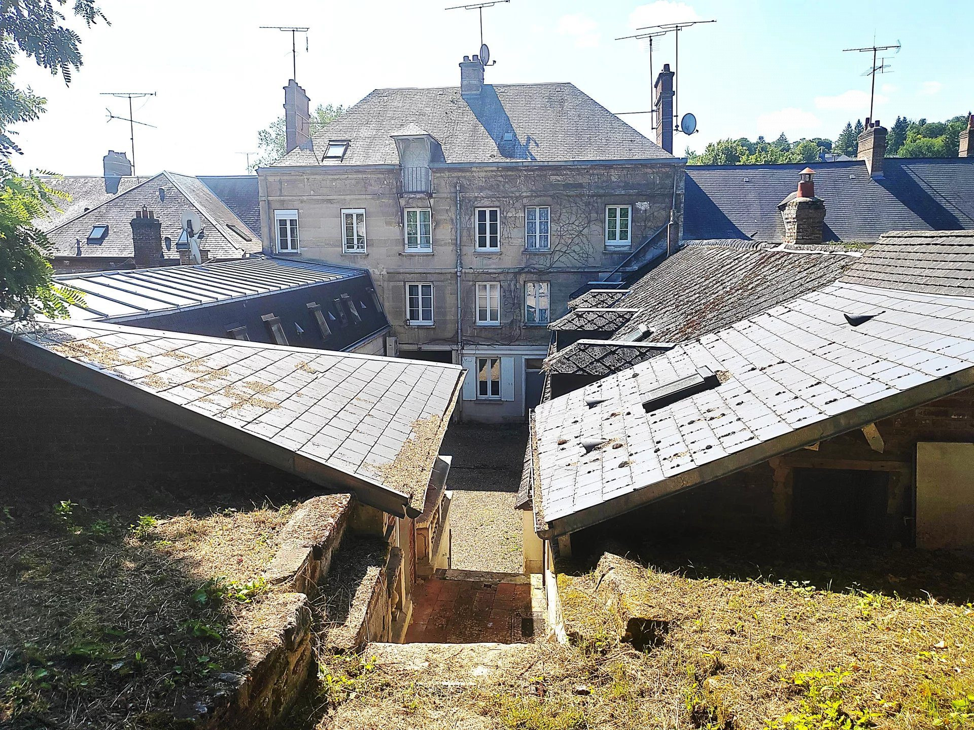 Apartment for sale in Chaumont-en-Vexin, 530 m²