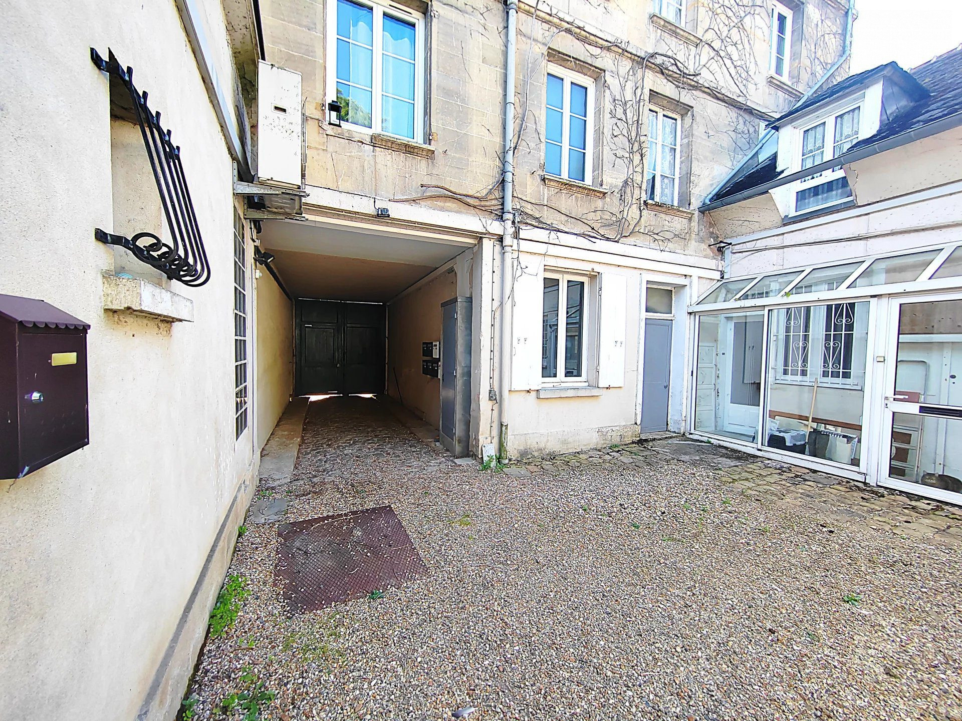 Appartement à vendre à Chaumont-en-Vexin, 530 m²