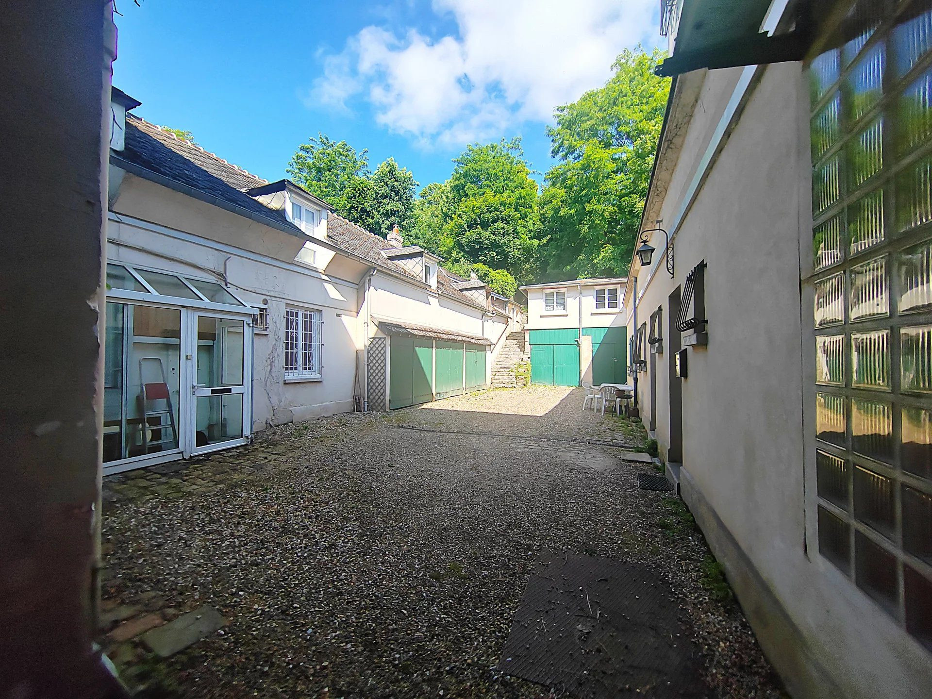 Appartement à vendre à Chaumont-en-Vexin, 530 m²