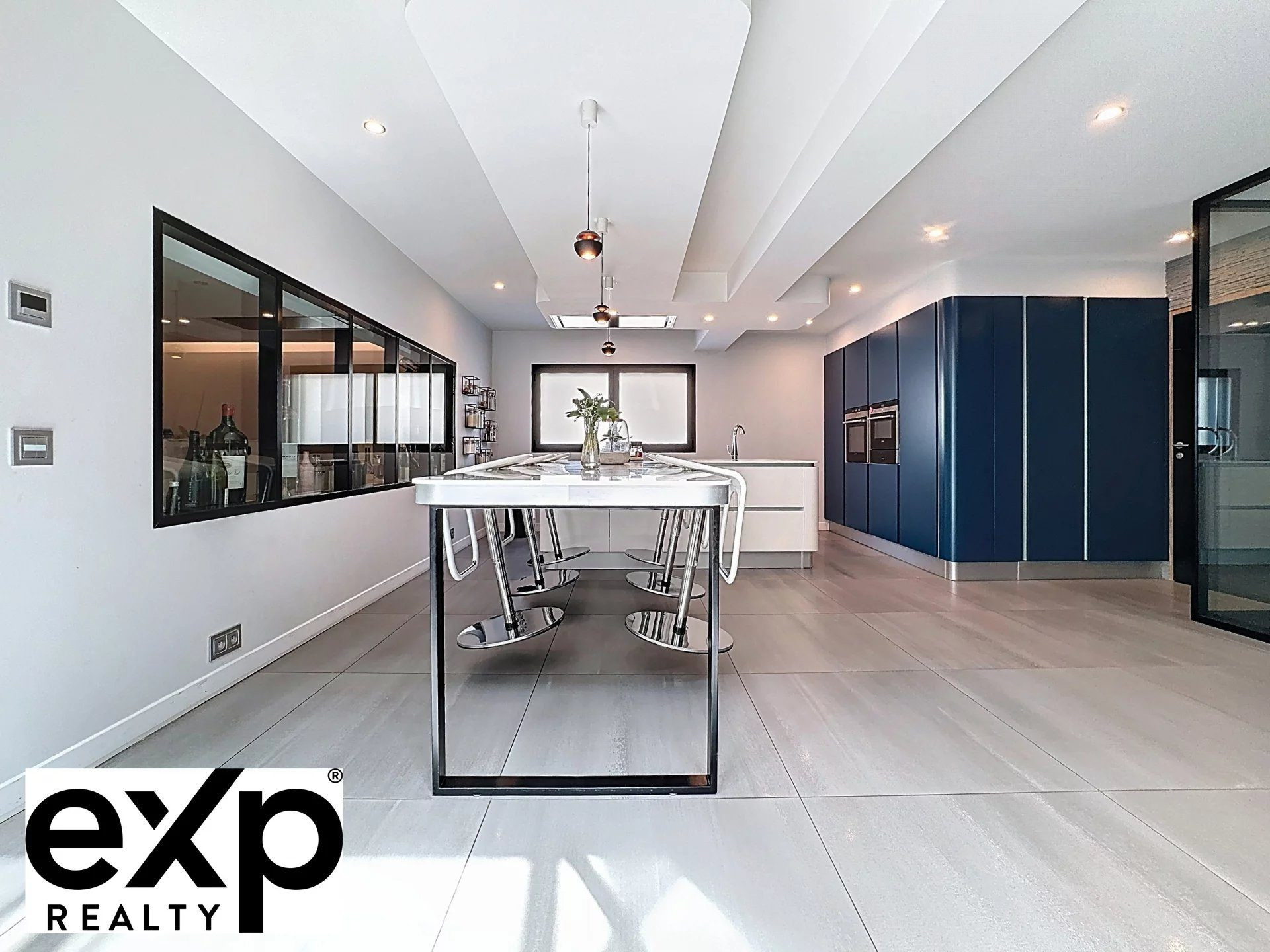 Apartment for sale in Mantes-la-Jolie, 495 m²