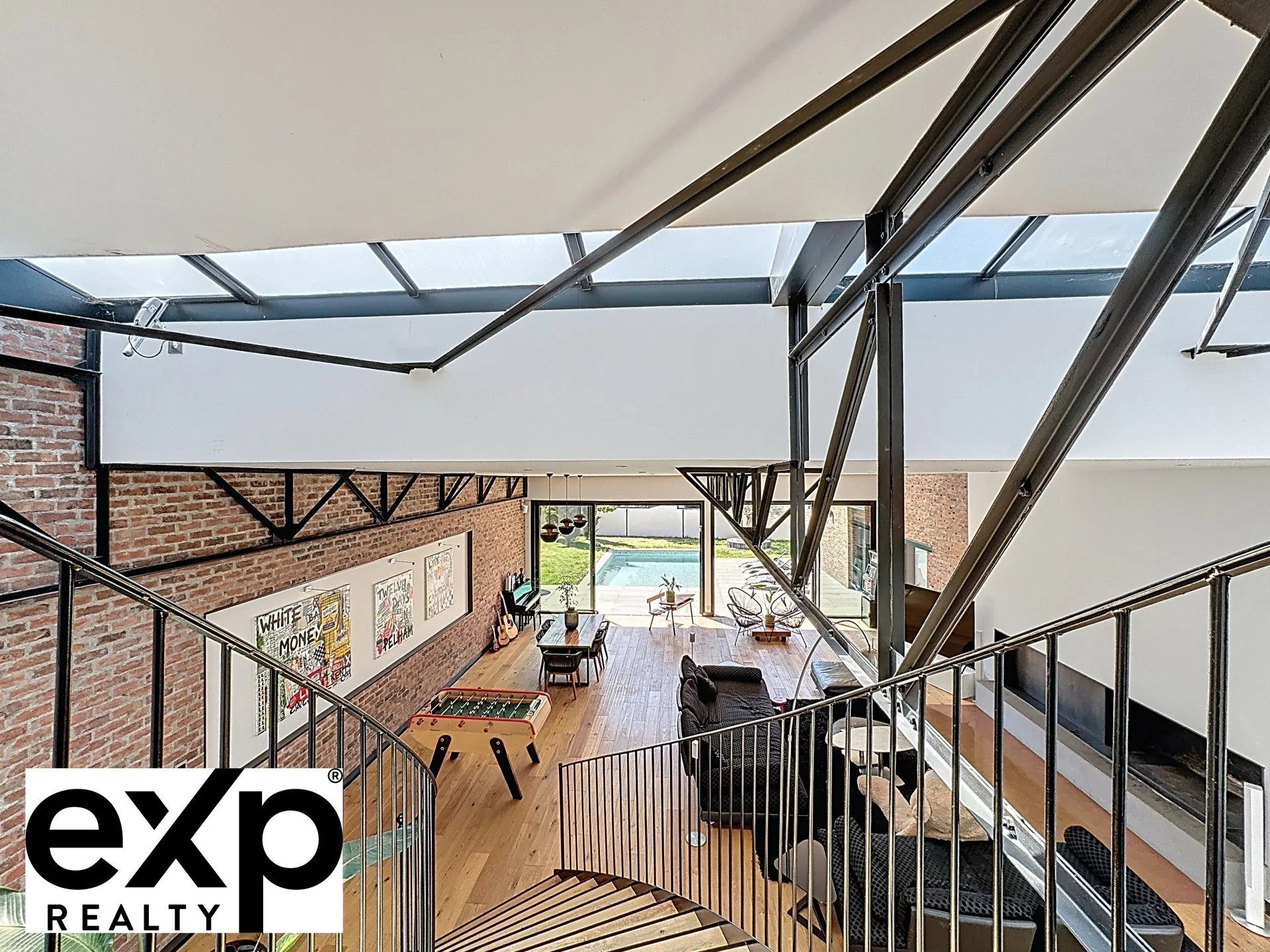 PRESTIGIOUS LOFT FOR SALE IN MANTES-LA-JOLIE • 494m² • SWIMMING POOL • COLLEGIATE VIEW - 5 bedrooms • Close to Paris train • 1,200,000 € 5