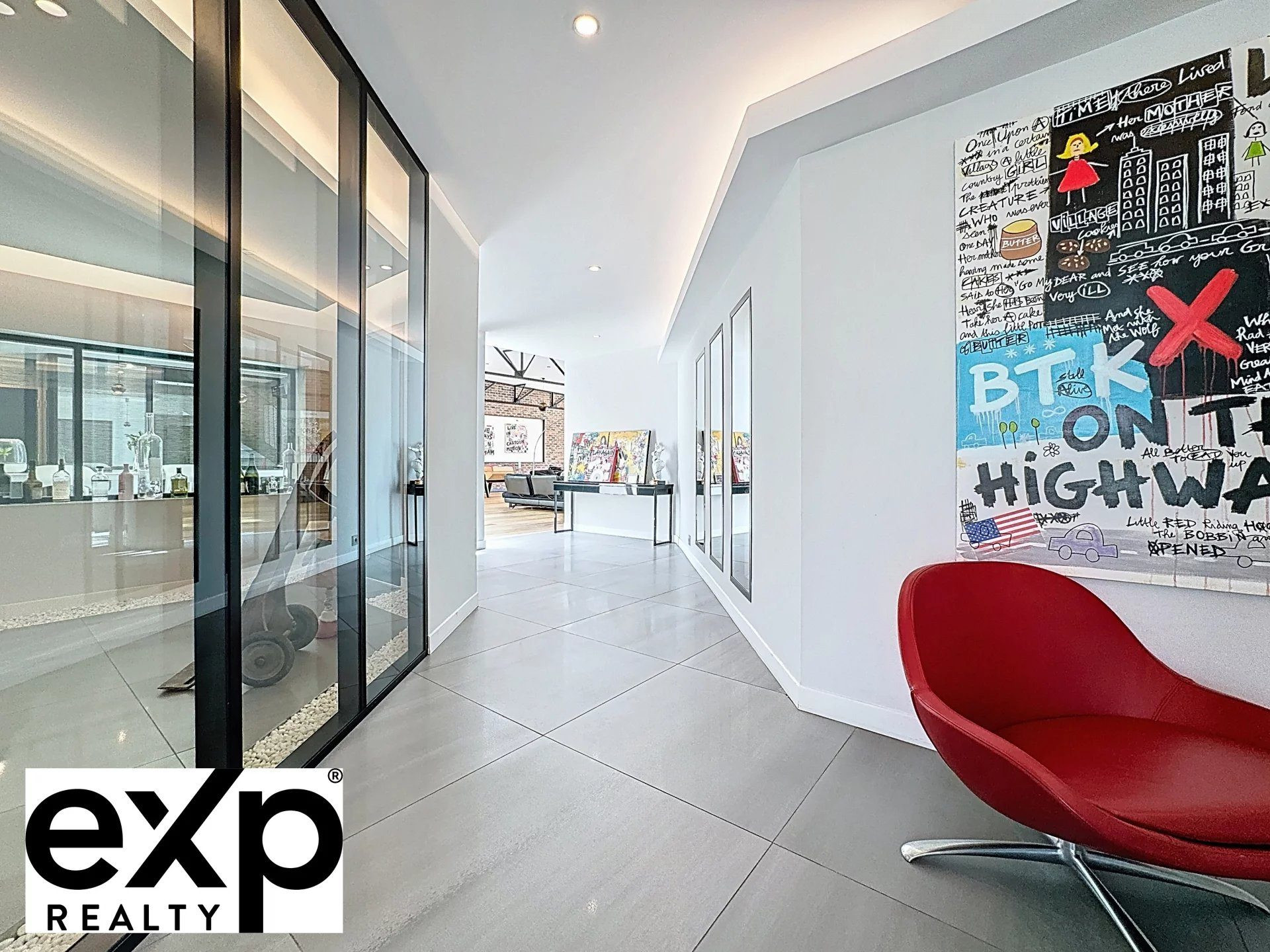 PRESTIGIOUS LOFT FOR SALE IN MANTES-LA-JOLIE • 494m² • SWIMMING POOL • COLLEGIATE VIEW - 5 bedrooms • Close to Paris train • 1,200,000 € 2