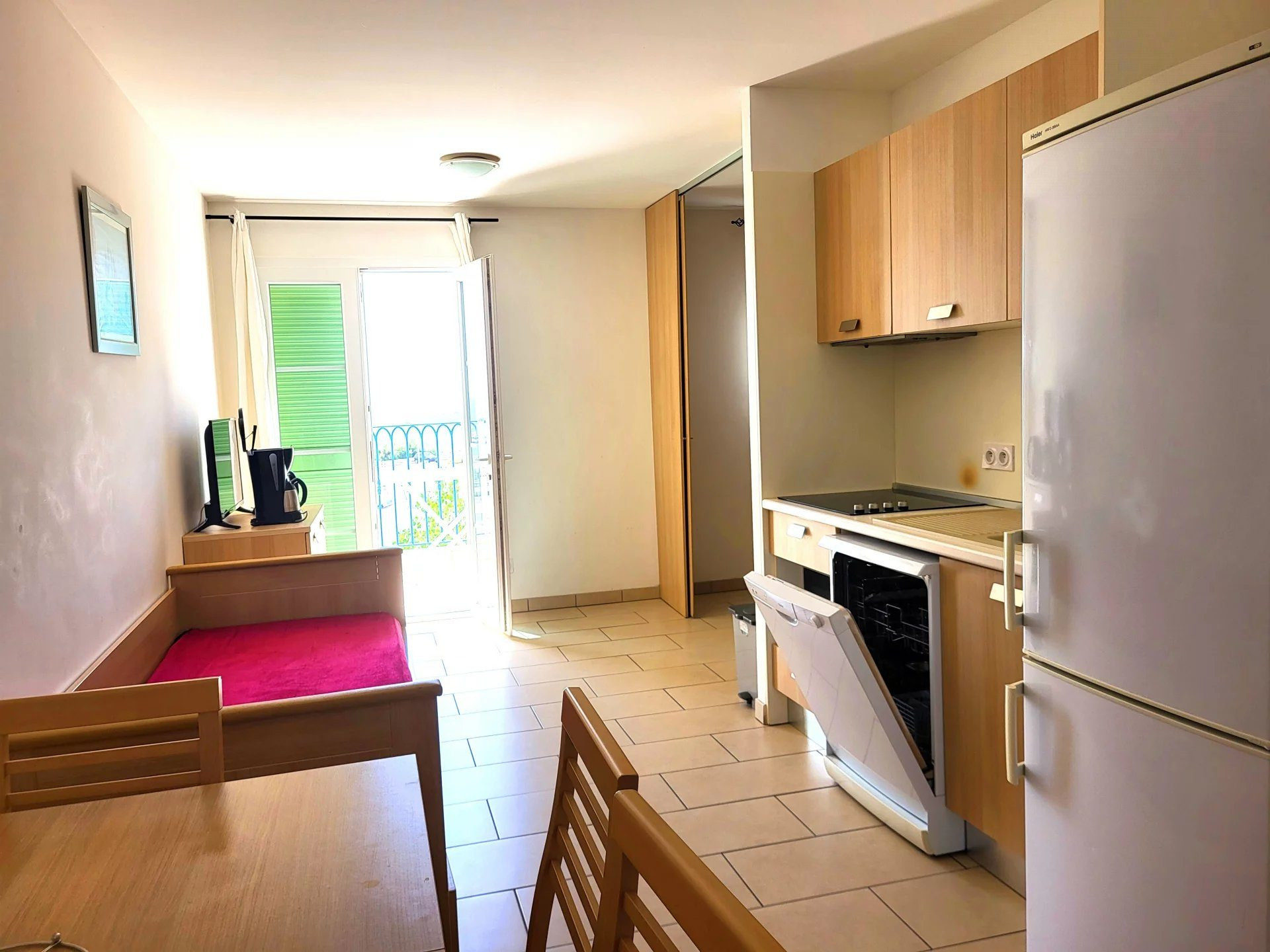2-bedroom apartment with sea view overlooking Solenzara harbour 3