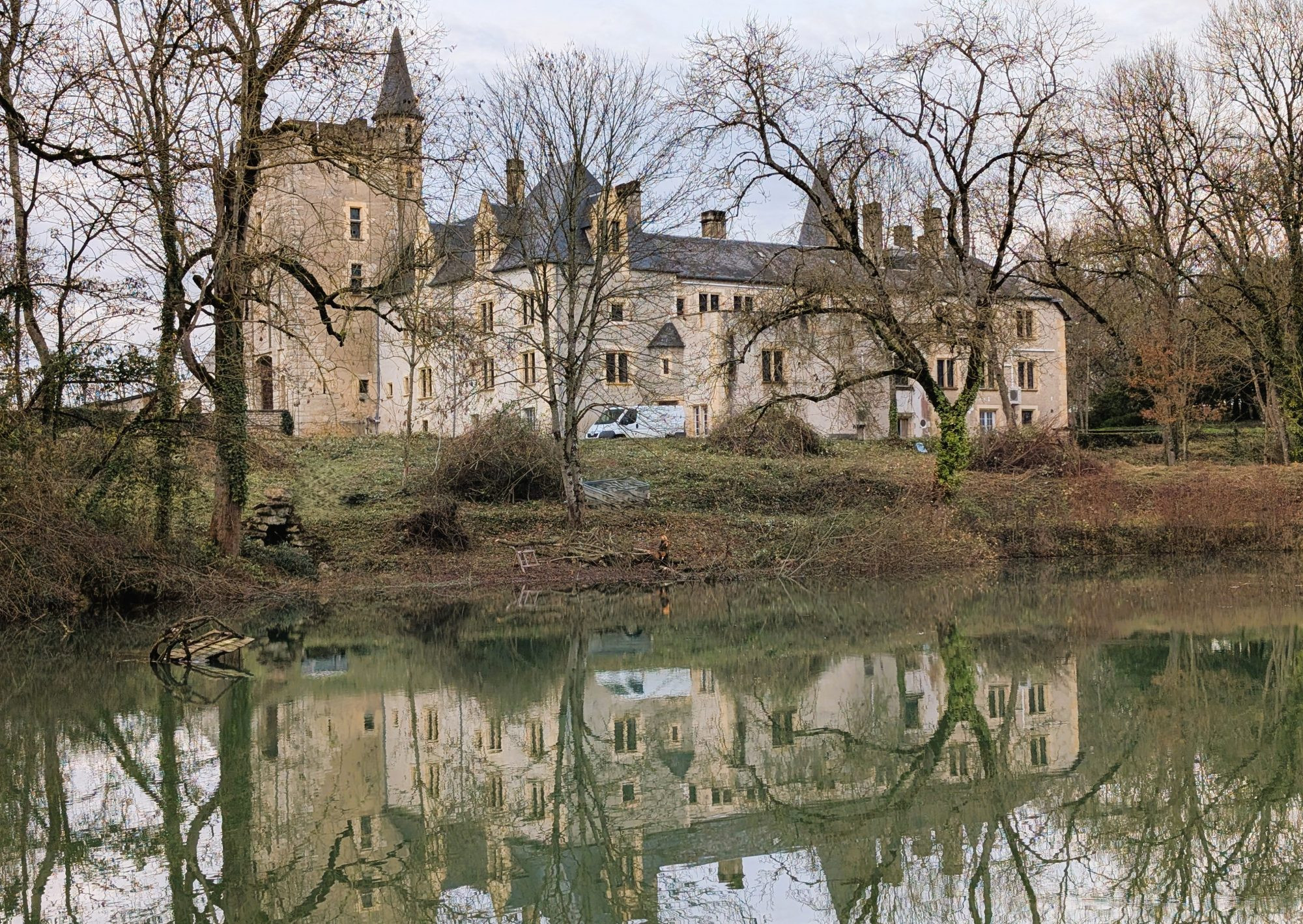 Château de Cornusse – Domaine patrimonial à fort potentiel