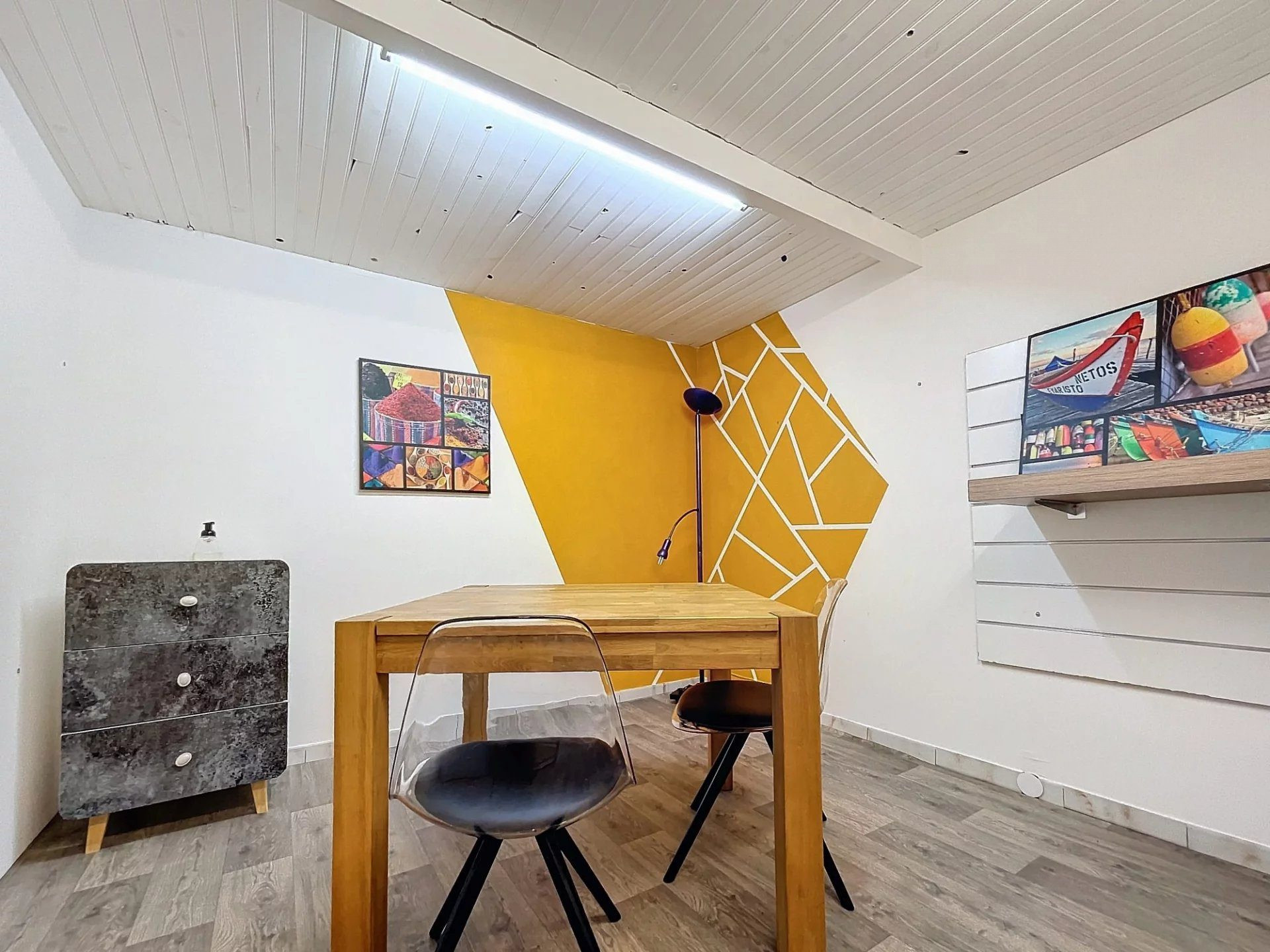 Commercial space in the heart of Saint-Raphaël over 100 m² 5