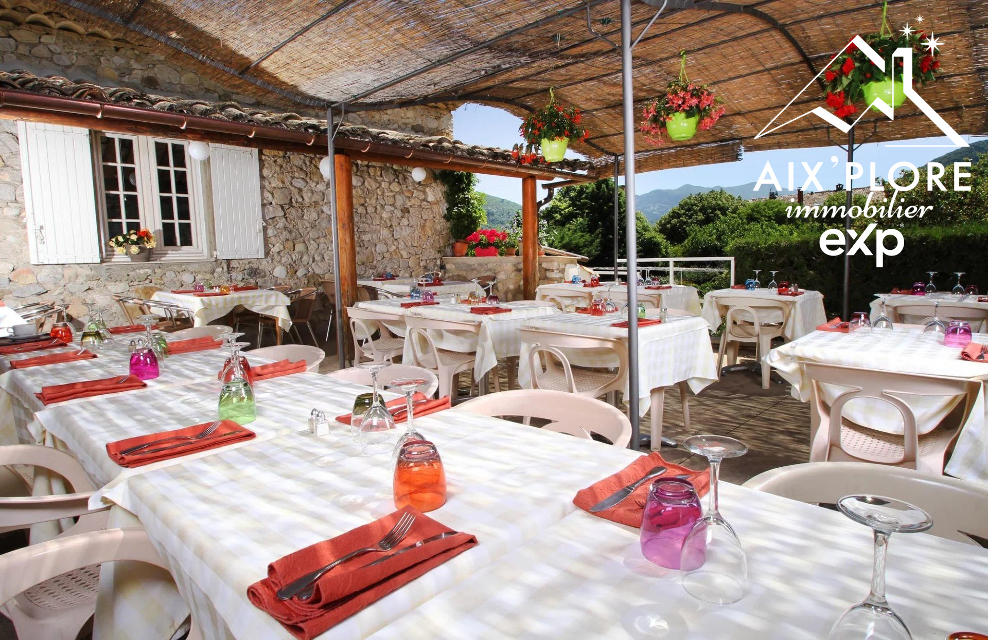Sale of Building and Business - Restaurant with Strong Potential in Condorcet 4