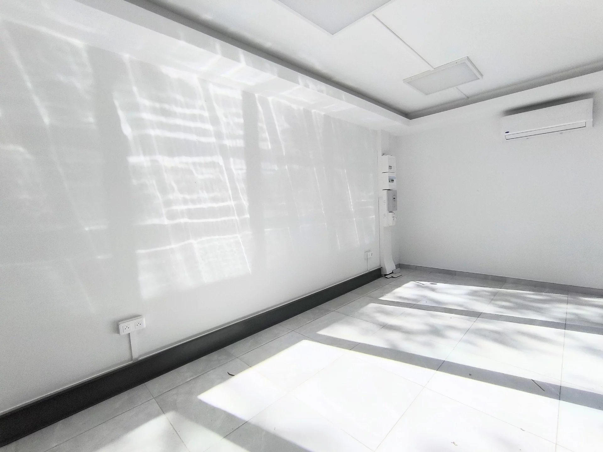 Commercial Space – Saint-Pierre City Centre 5