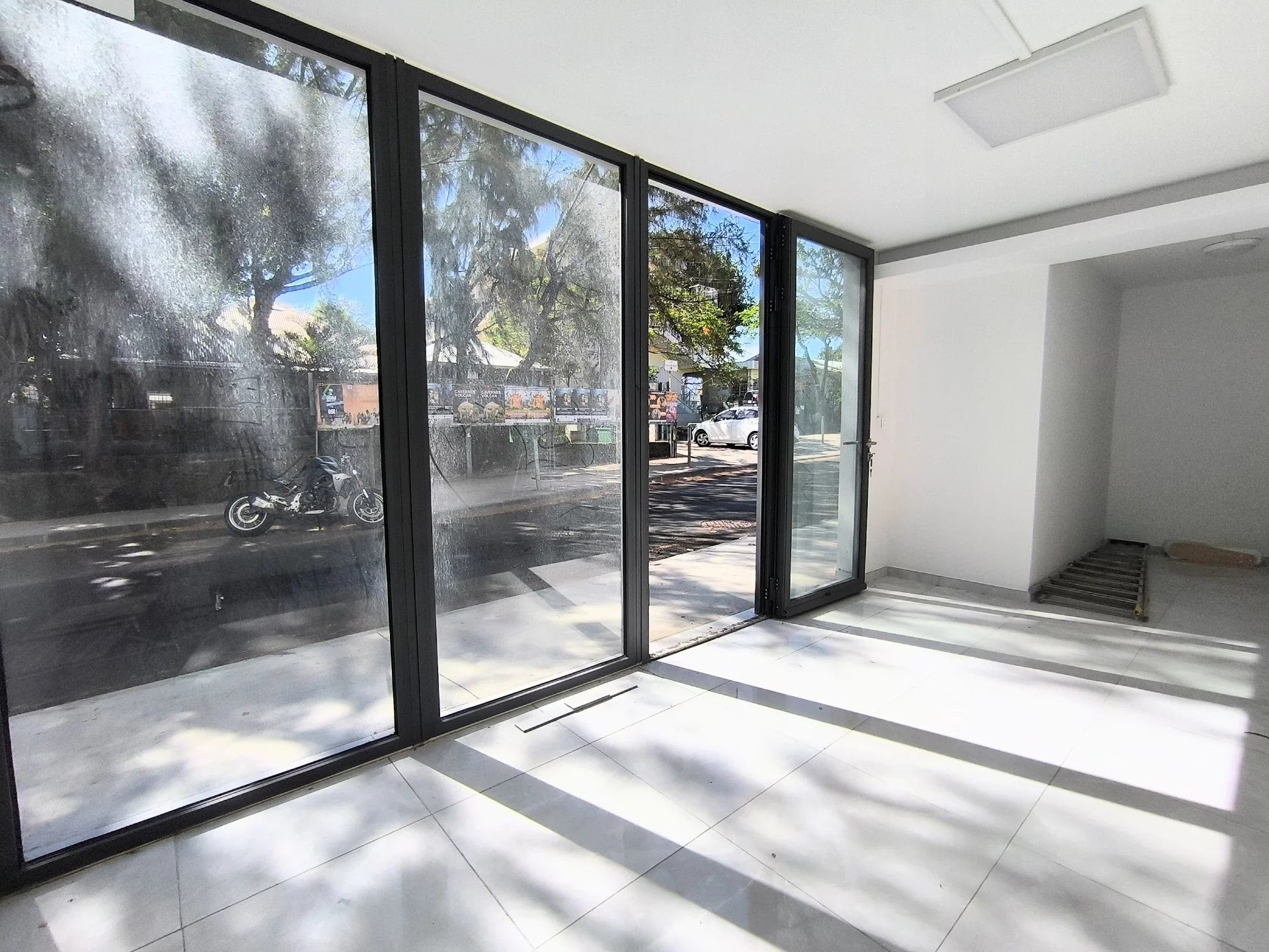 Commercial Space – Saint-Pierre City Centre 3