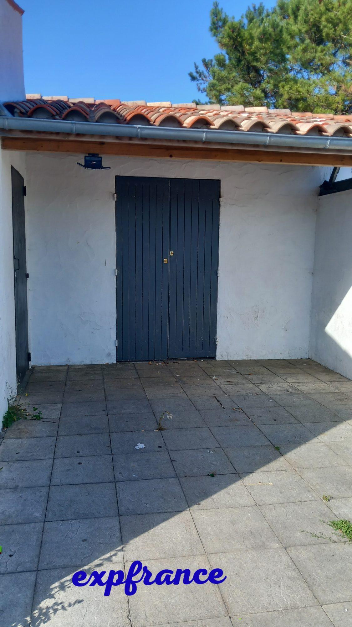 A vendre cession bail · à Dolus-d'Oléron · 176 m² · 49 500 €