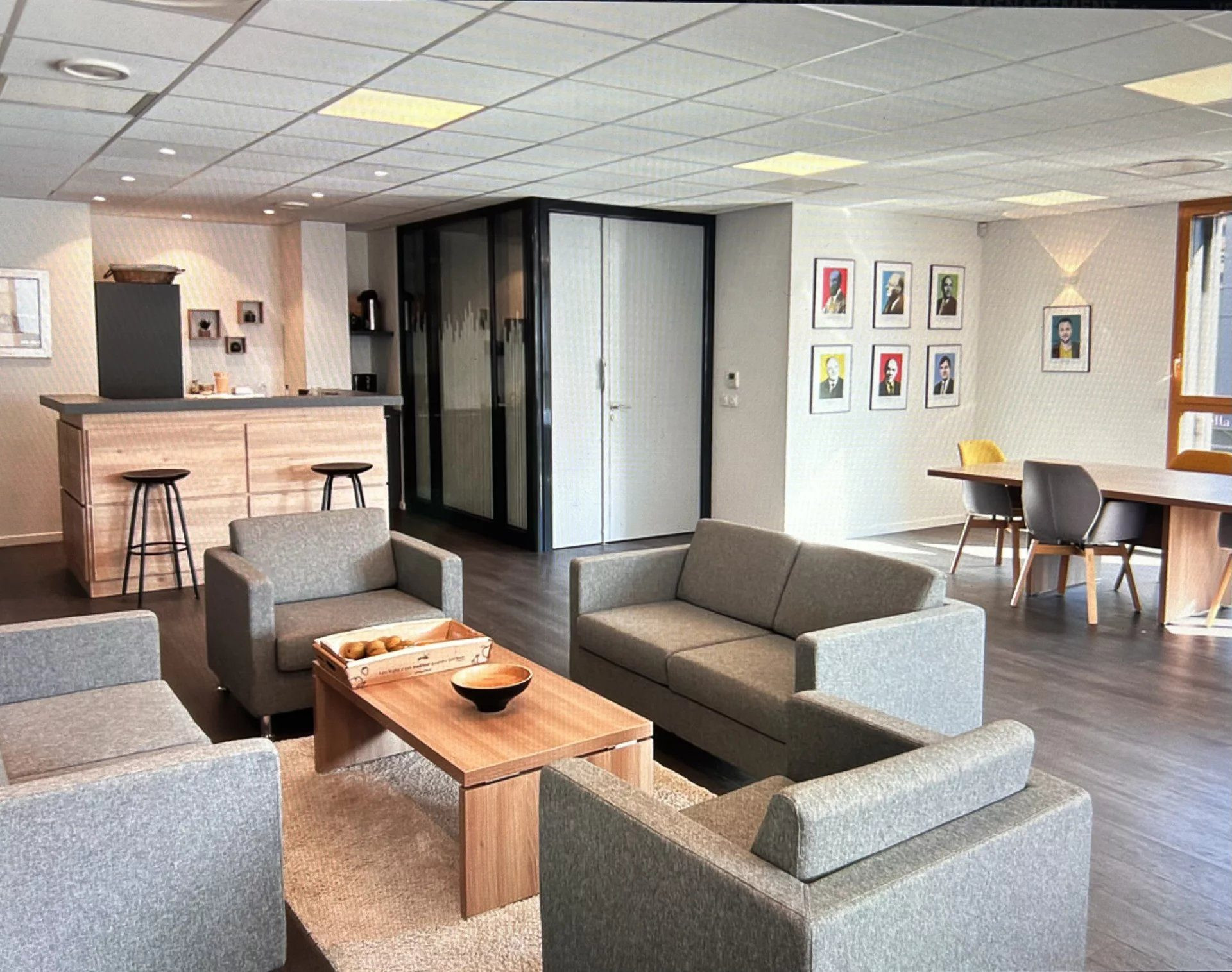 CHALLES LES EAUX (73) Commercial Space 91 m² 3
