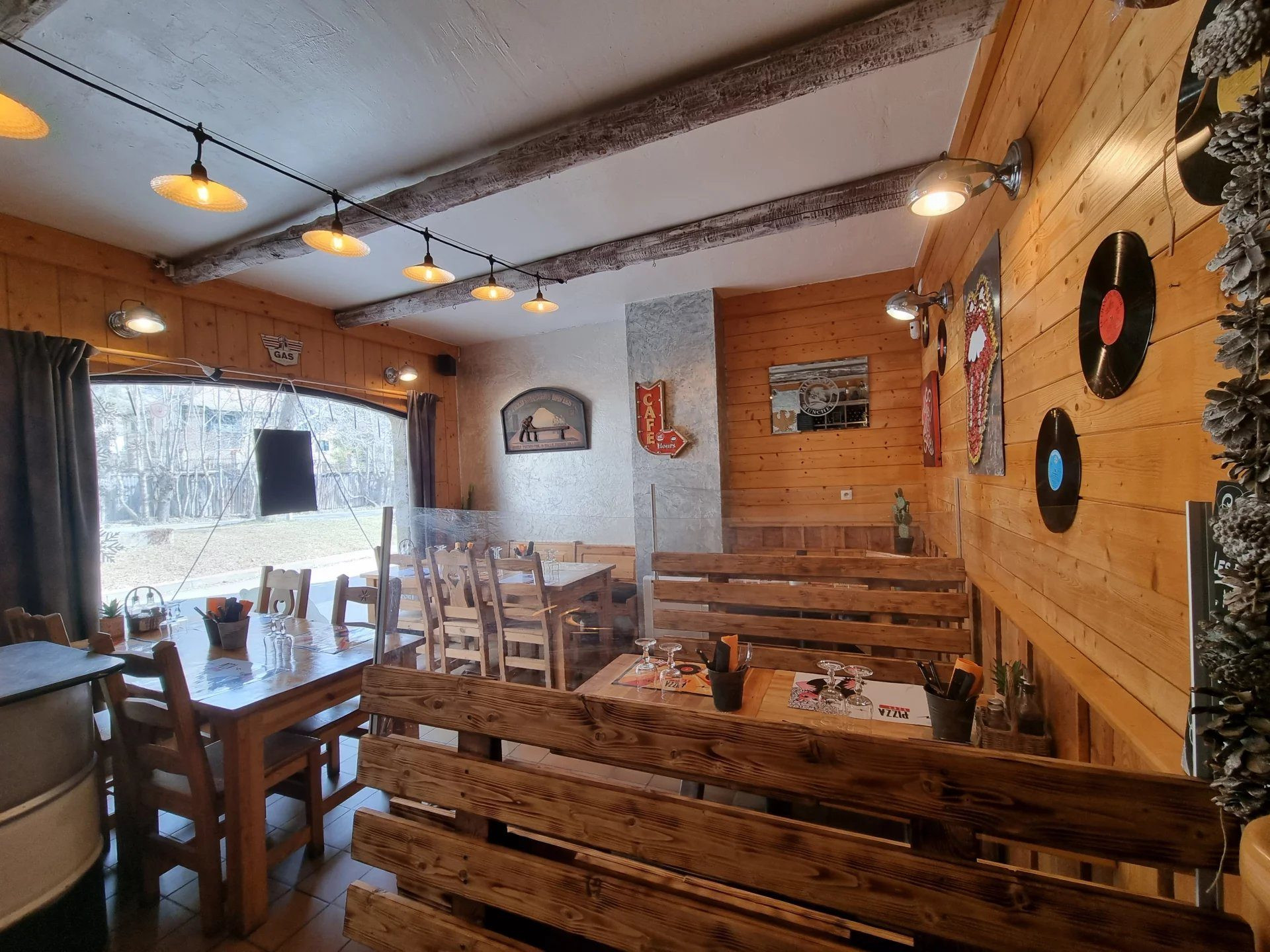 Business for sale in Le Monêtier-les-Bains