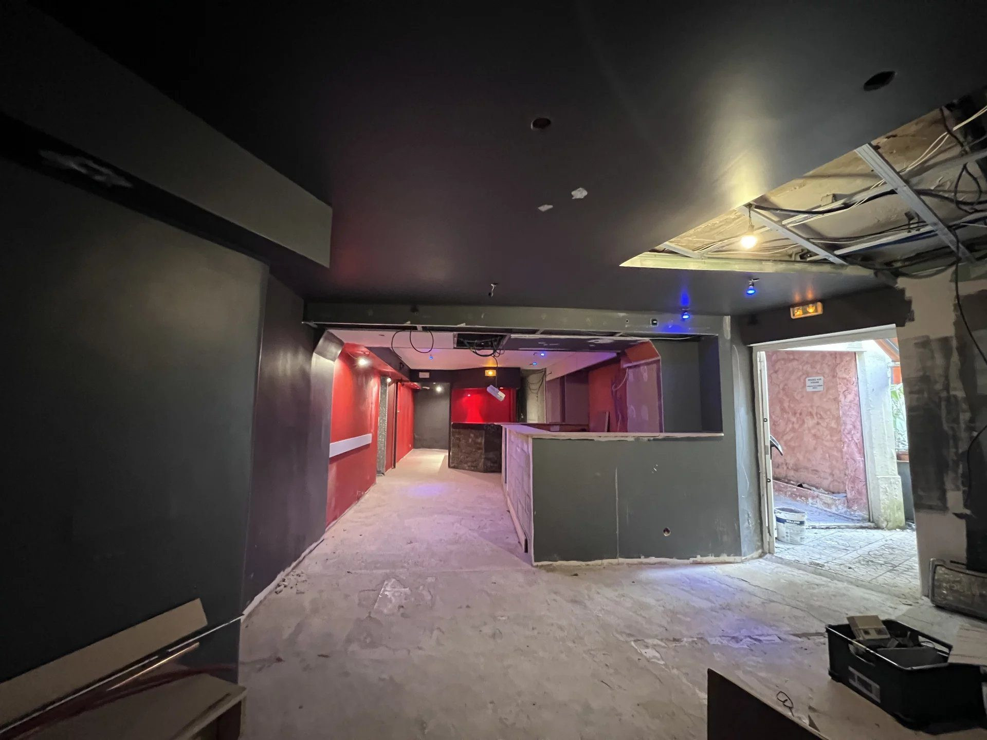 Local commercial 222 m² · à Paris · 222 m² · 1 150 000 €