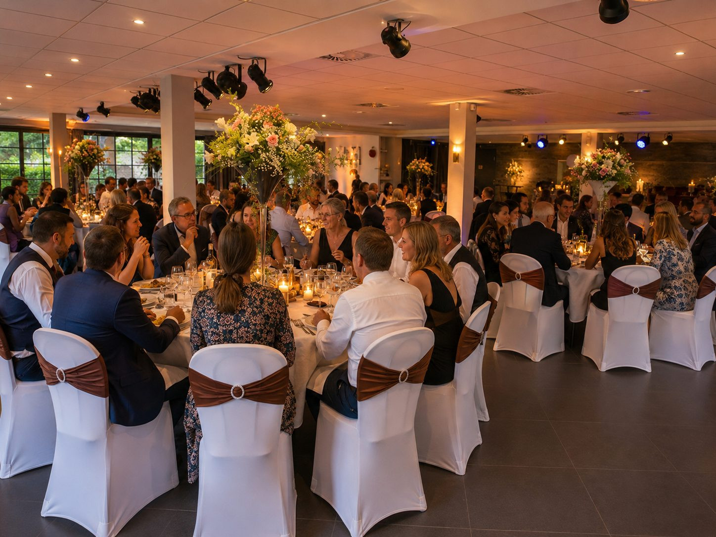 Restaurant / Authentique et charmante guinguette des bords de Marne