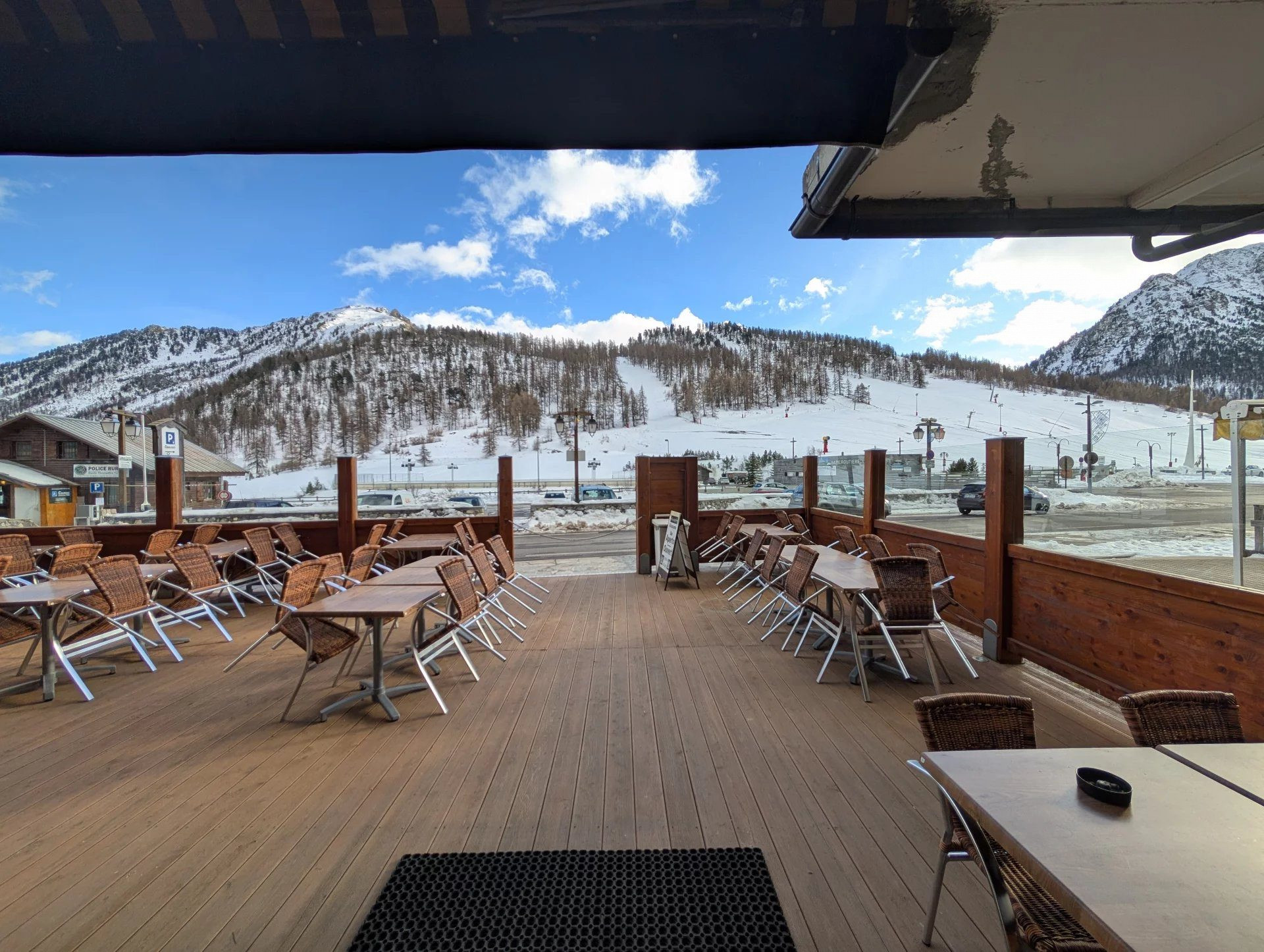 Restaurant Pied de Piste montgenevre · à Montgenèvre · 263 m² · 525 000 €