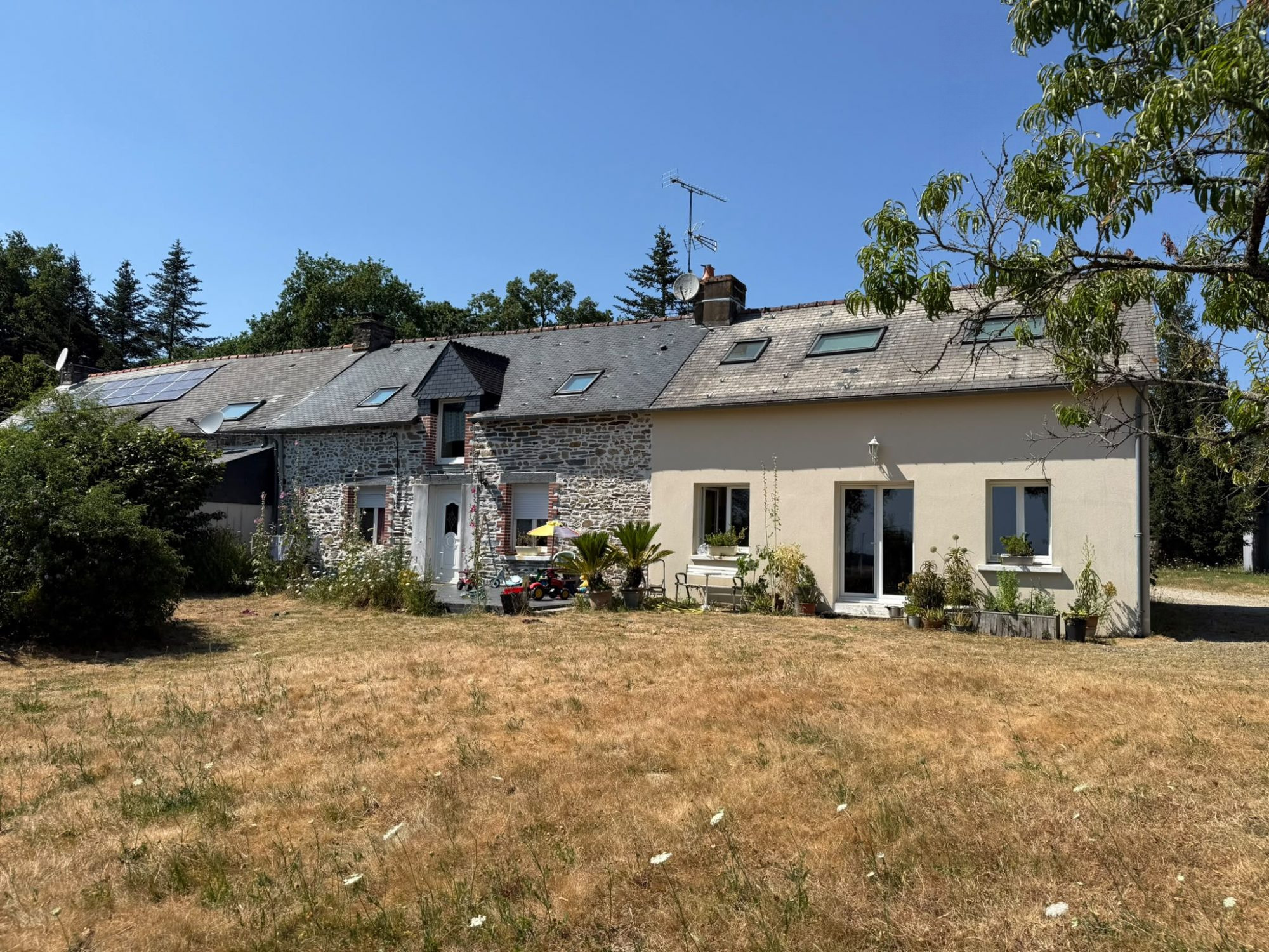 Immeuble dans Saint-Martin-sur-Oust