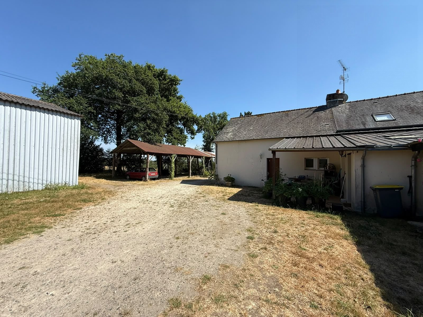 Immeuble dans Saint-Martin-sur-Oust