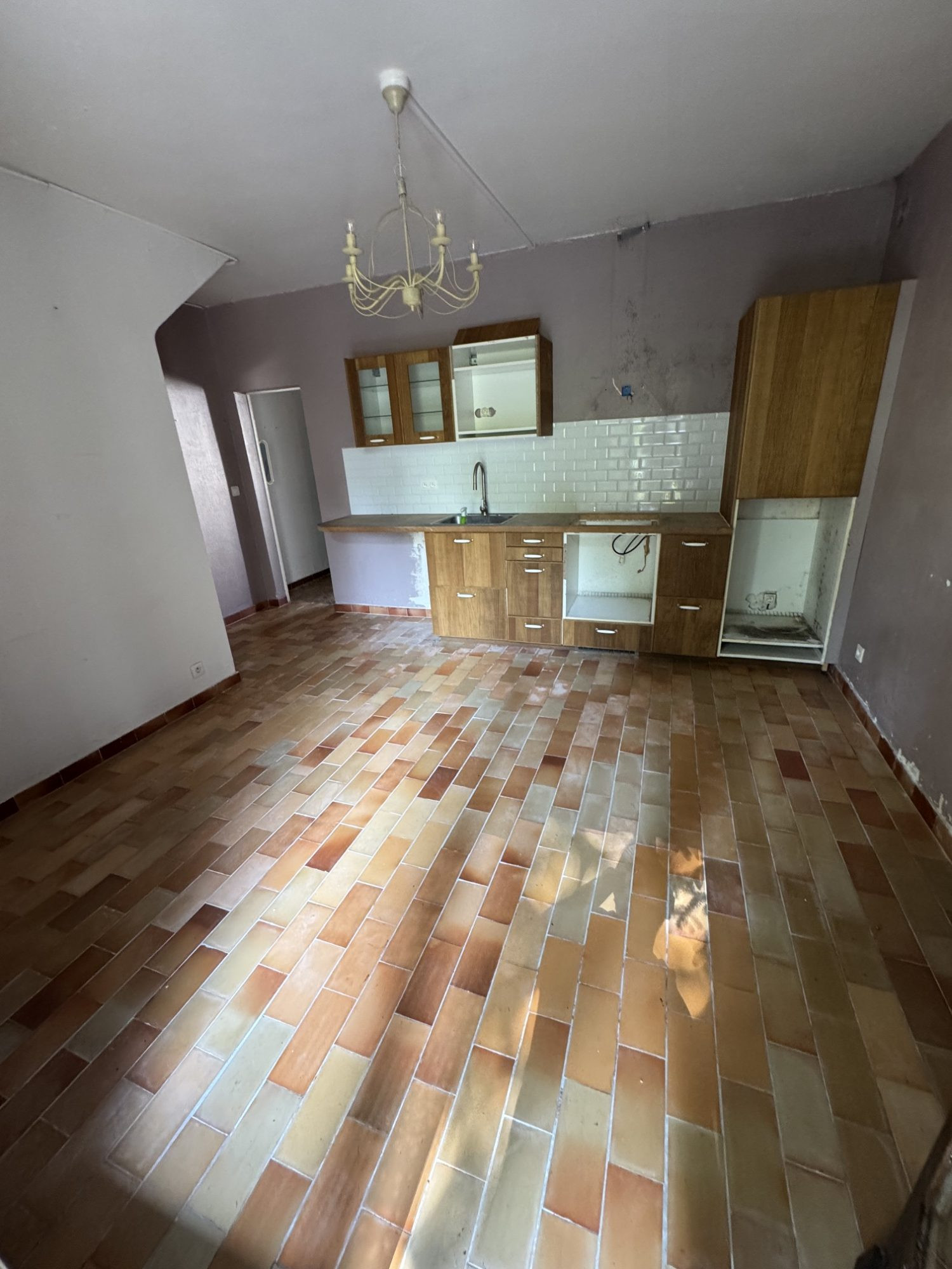 Building for sale in Dax