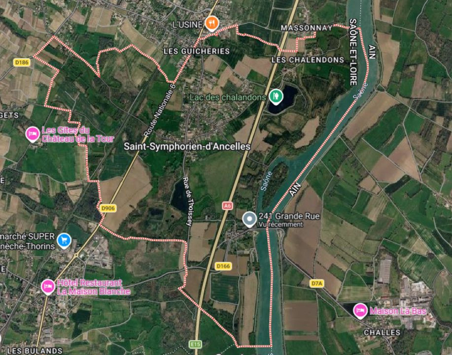 Building for sale in Saint-Symphorien-d'Ancelles