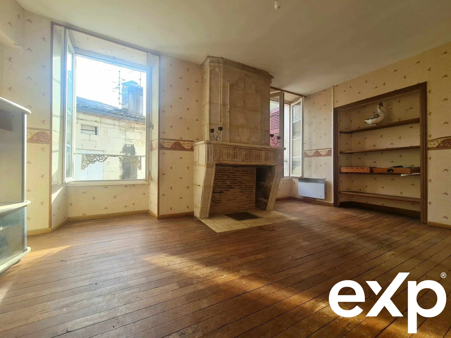Immeuble 4 pièces 156 m² · à Aubeterre-sur-Dronne · 156 m² · 253 000 €