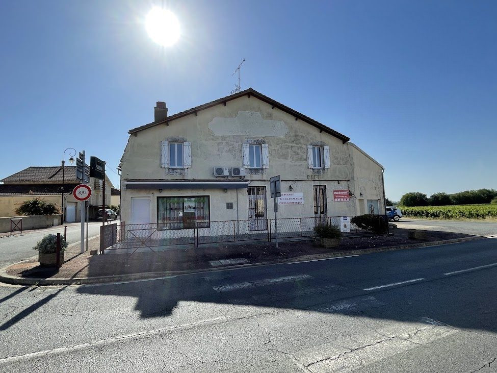 194 m² Mixed-Use Building with Commercial Space + Residential – High-Traffic Location near Bergerac 3
