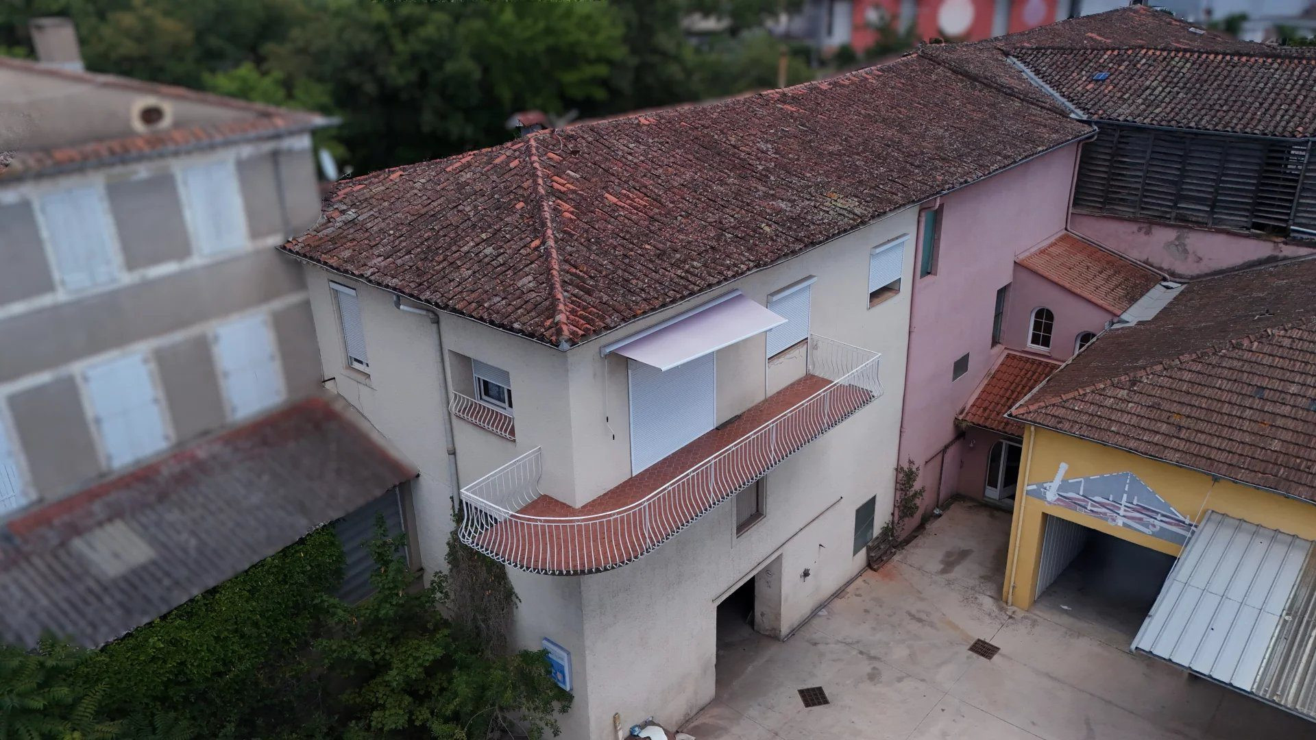 Ensemble immobilier à fort potentiel de valorisation – Bédarieux