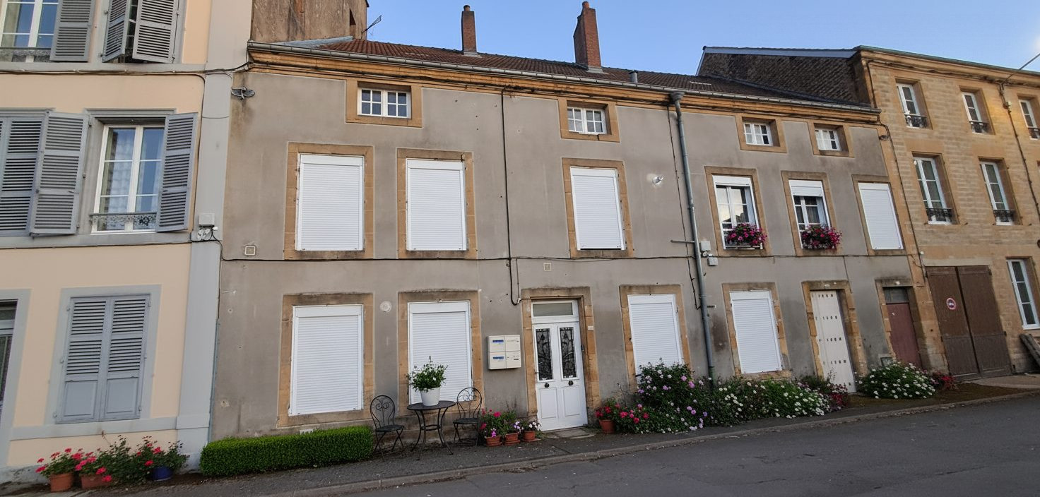 Immeuble dans Vrigne aux Bois