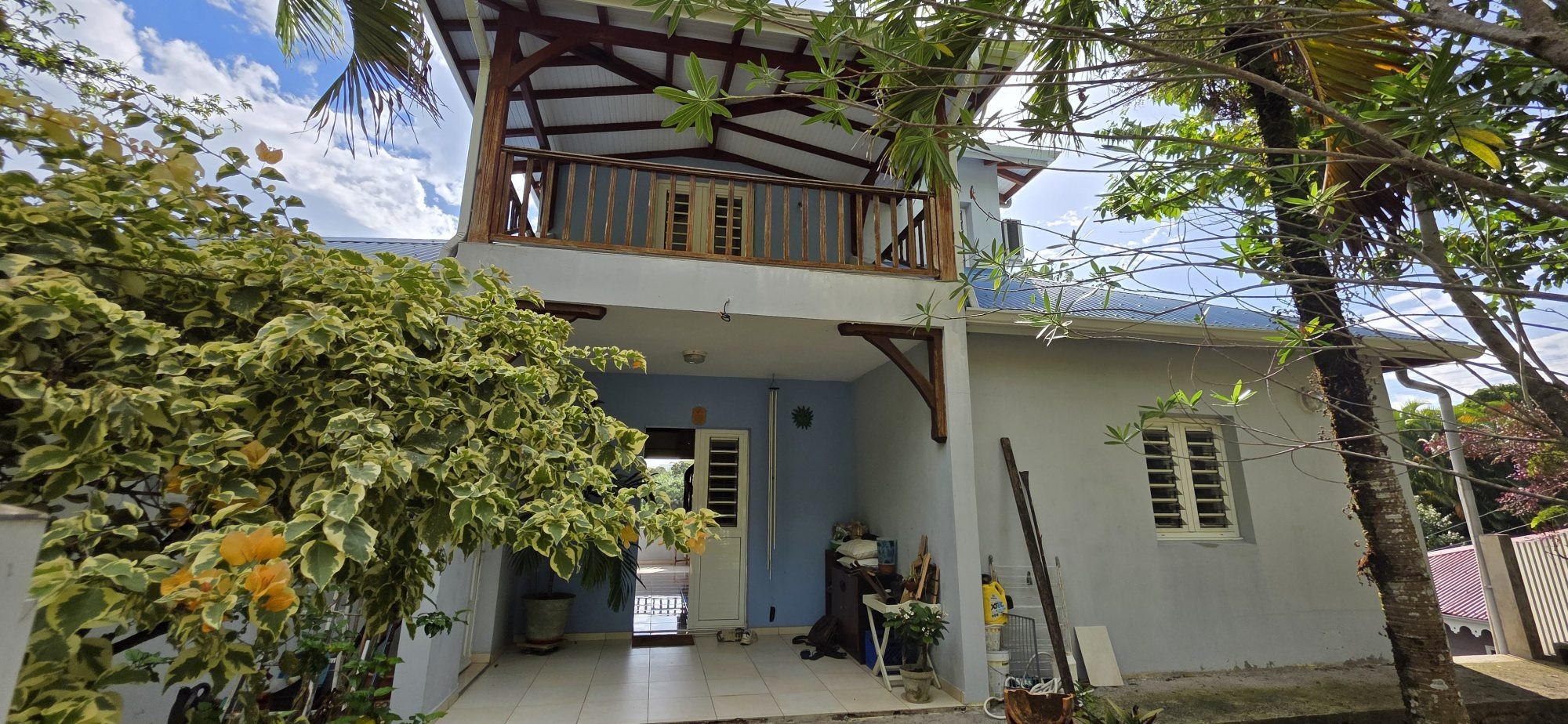 Profitable Building €58,000/year – Ducos (97224) Strong Investment Potential 5
