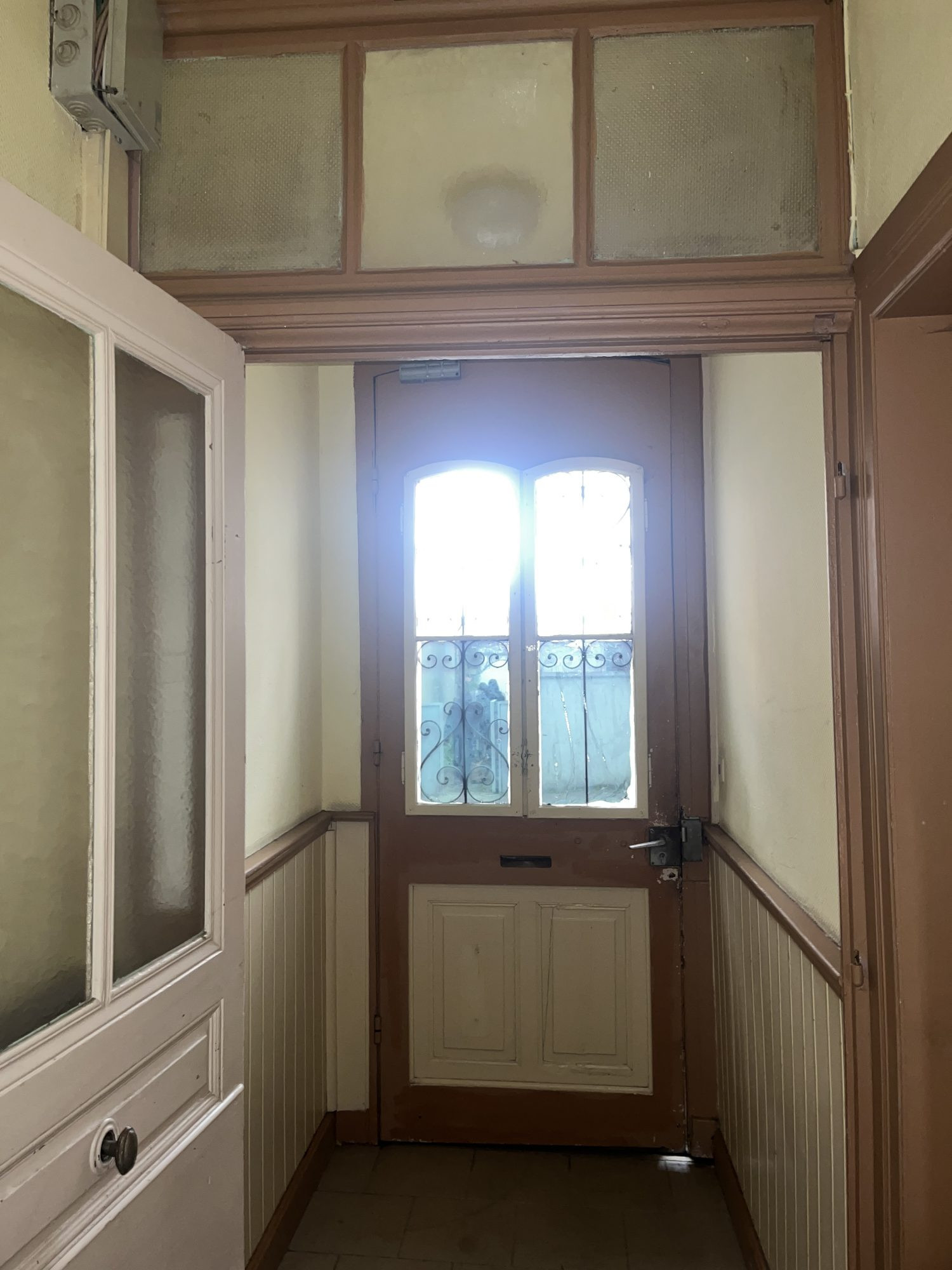 🏢 Investment Property Building – 7 Units – Strong Rental Yield 4