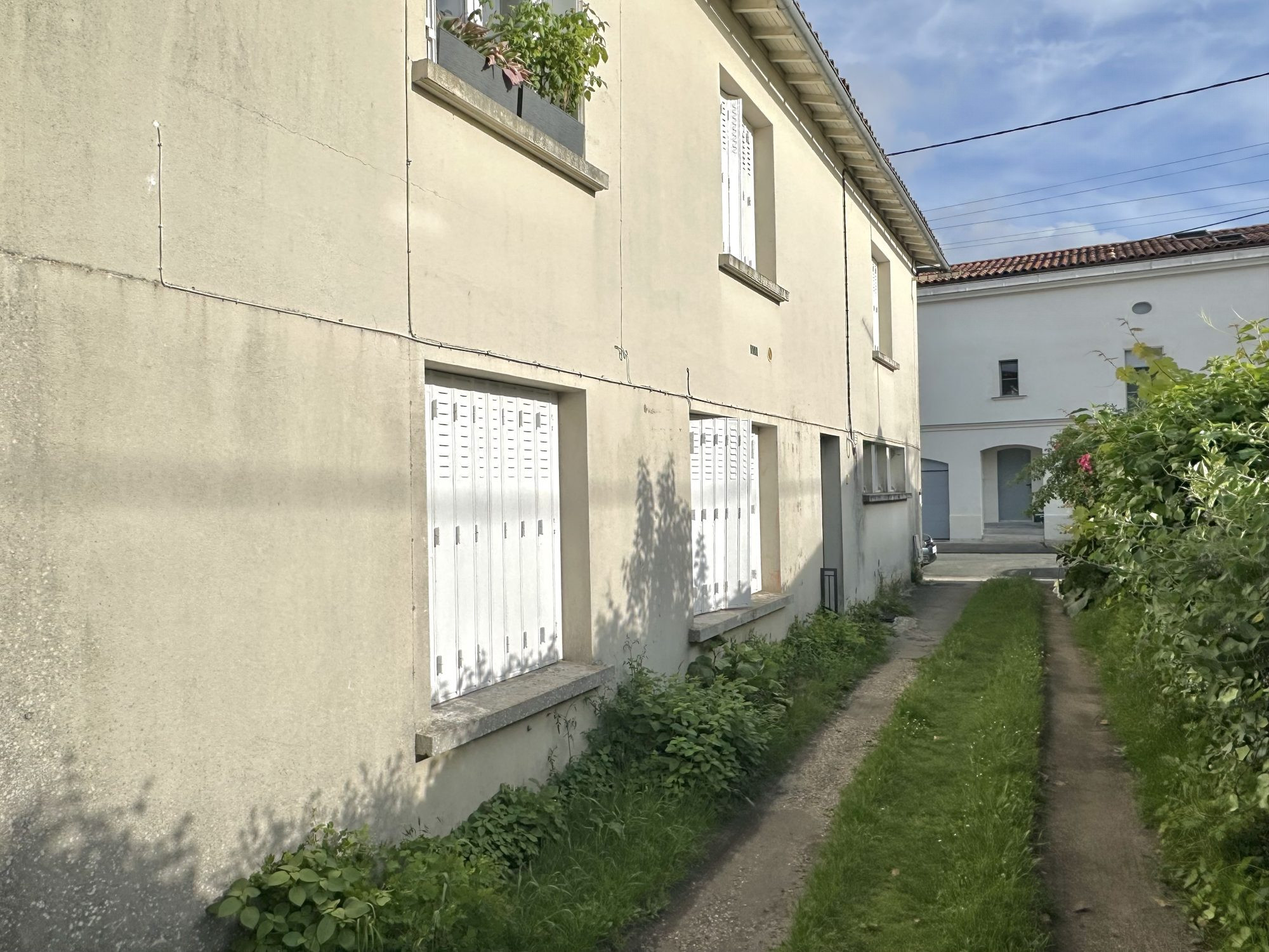 Immeuble à vendre à Saintes