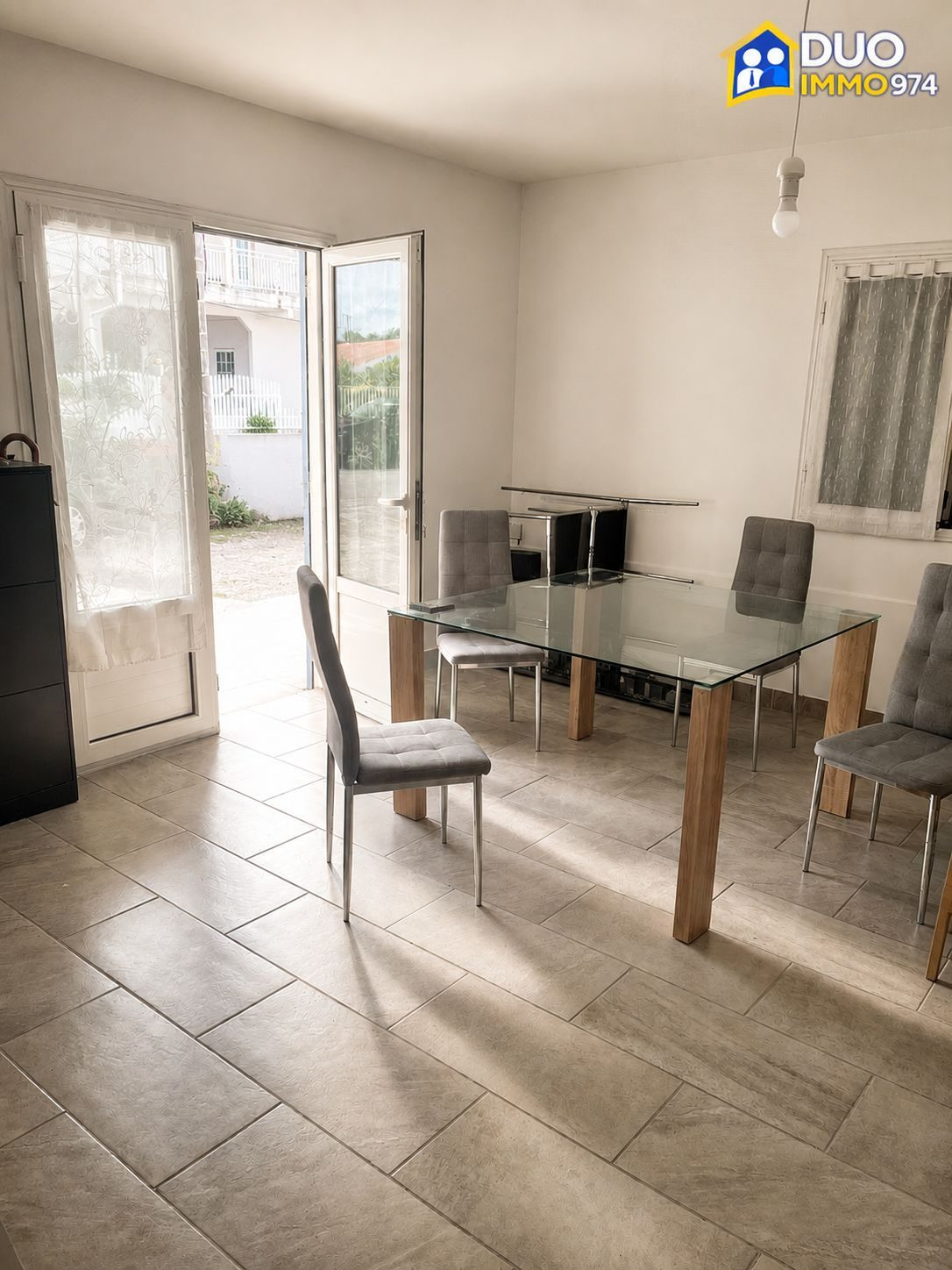 Immeuble 3 pièces 262 m² · à Saint-André · 262 m² · 399 000 €