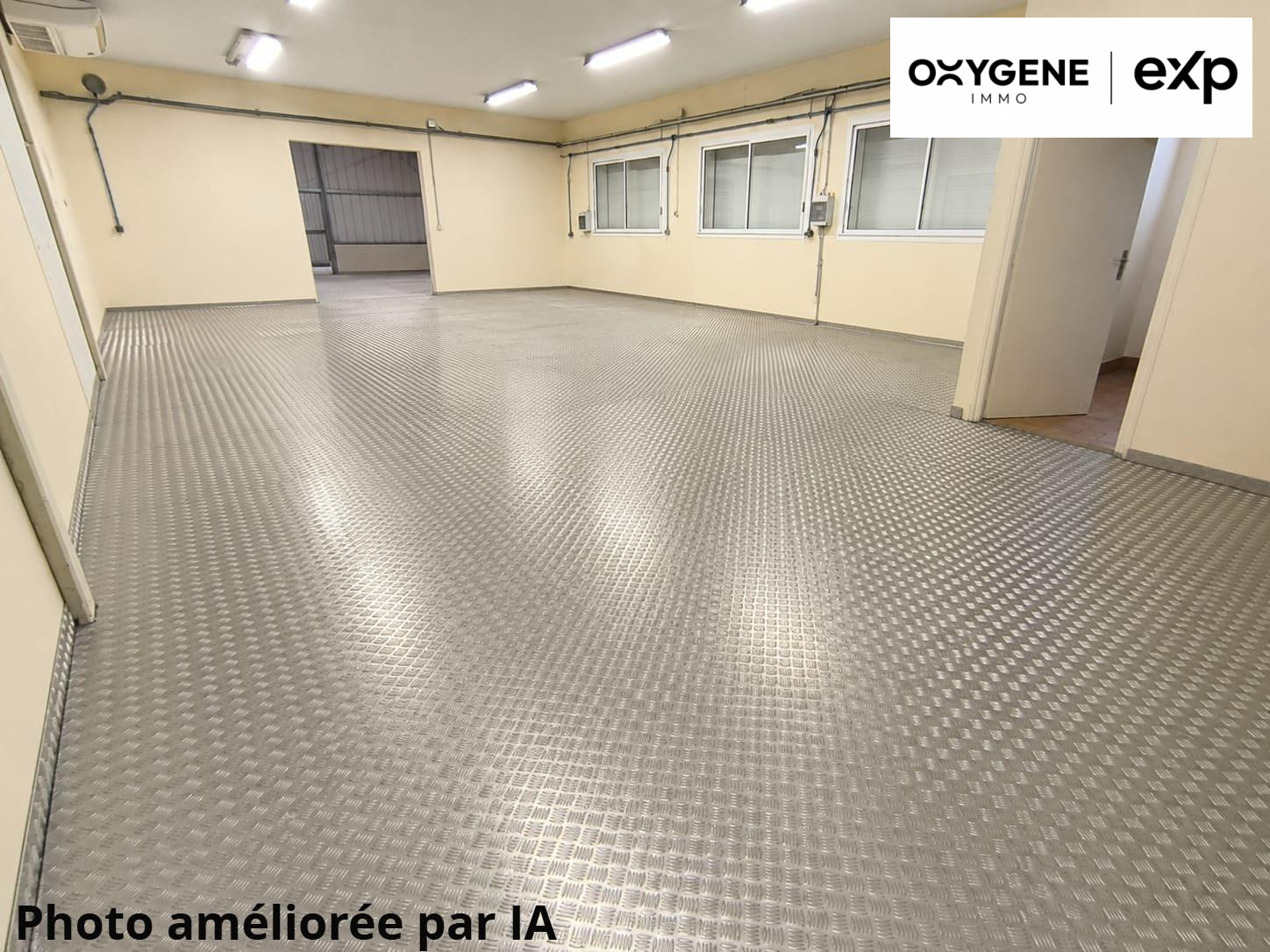 Hangar à fort potentiel dans zone d'activités dynamique