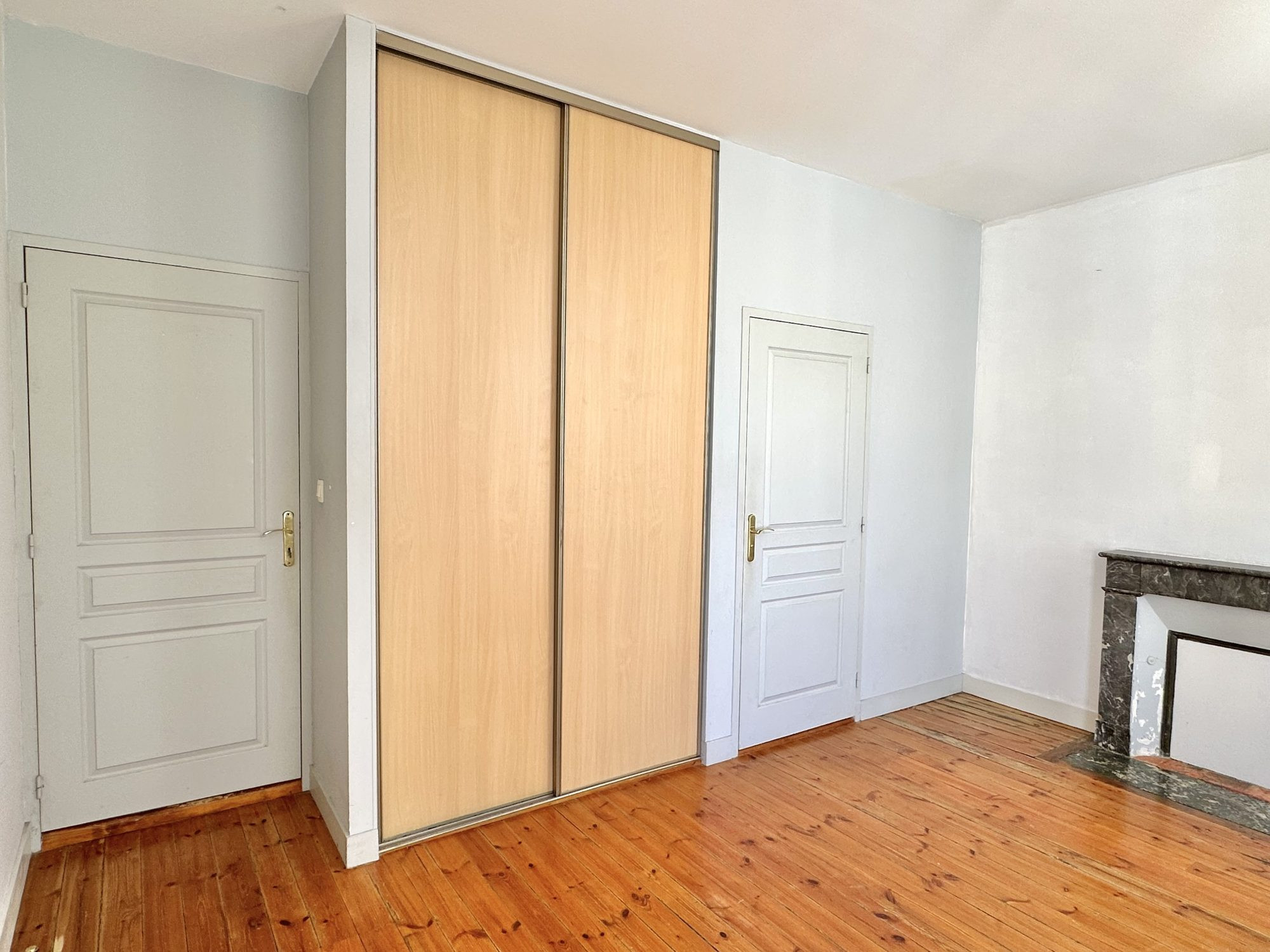 Immeuble 1 pièce 185 m² · à Saintes · 185 m² · 355 950 €