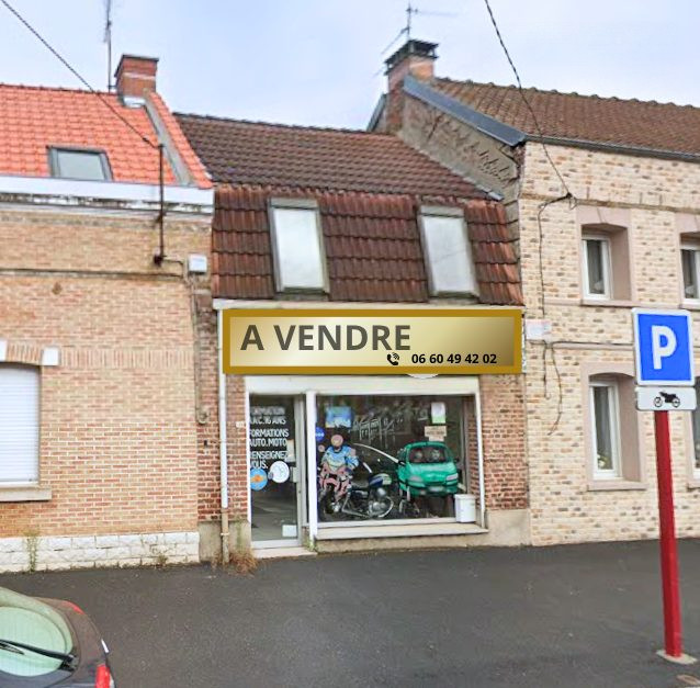 LOCAL COMMERCIAL + STUDIO INDÉPENDANT – 13 % DE RENTABILITÉ