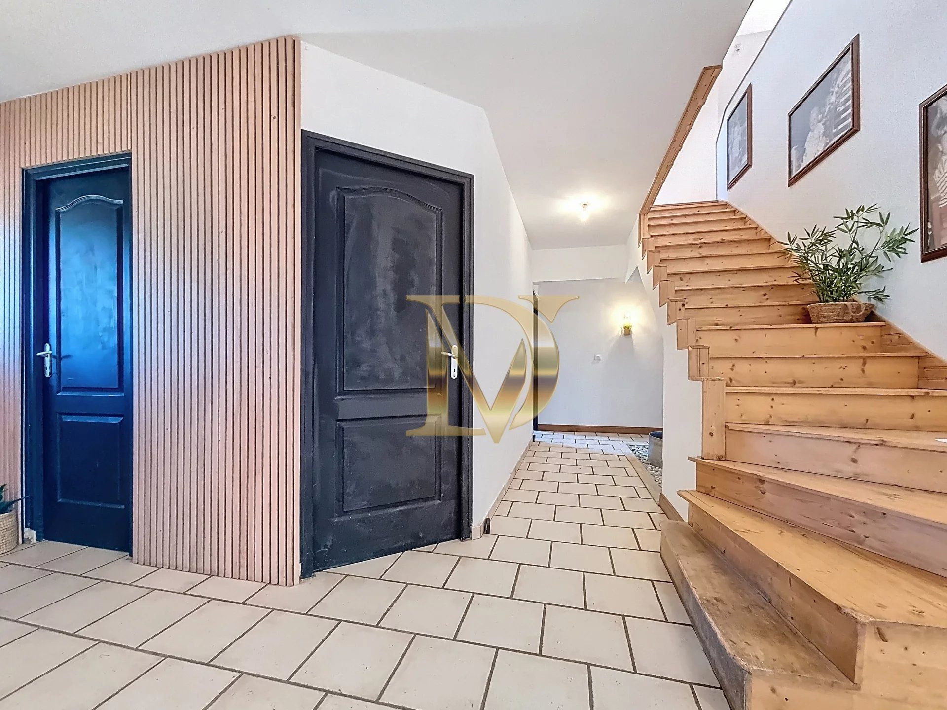 Maison 9 pièces 245 m² · à Bléré · 245 m² · 278 250 €