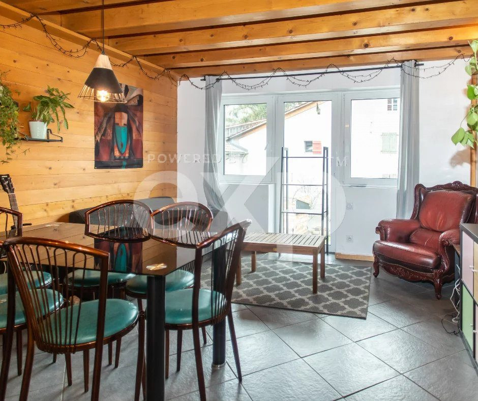 Maison de village avec studio independant