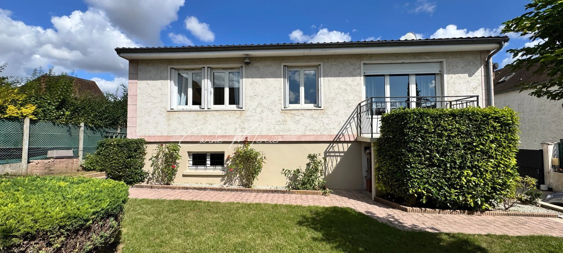 Maison avec sous-sol total