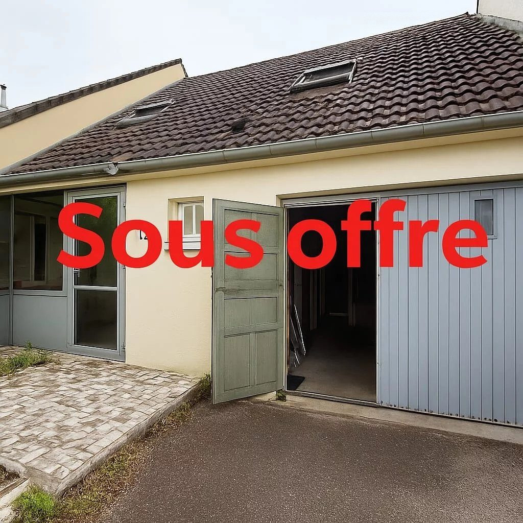 Maison 3 chambres + bureau avec jardin