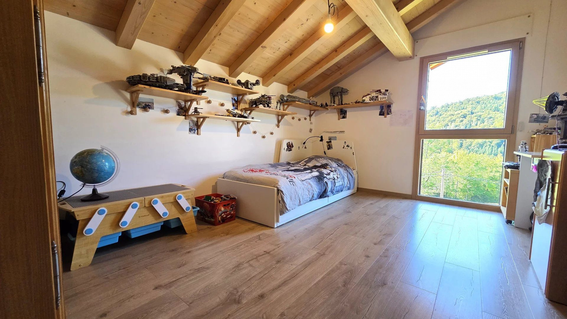 Maison 6 pièces 156 m² · à Viuz-en-Sallaz · 156 m² · 670 000 €