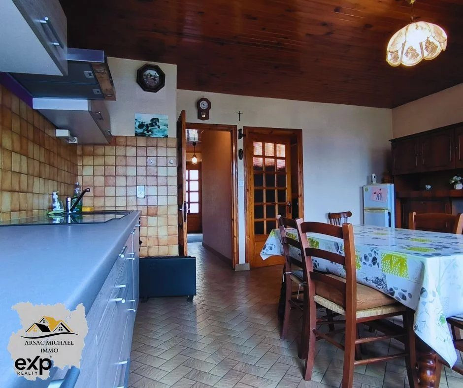 Charming village house in Pradelles 5