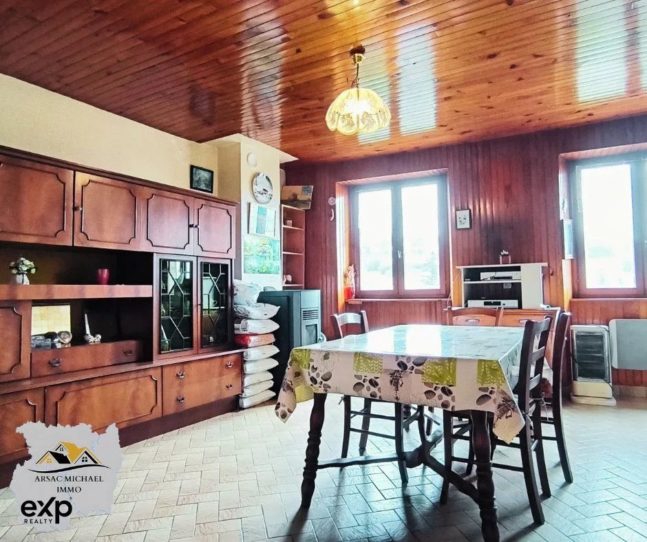 Charming village house in Pradelles 3
