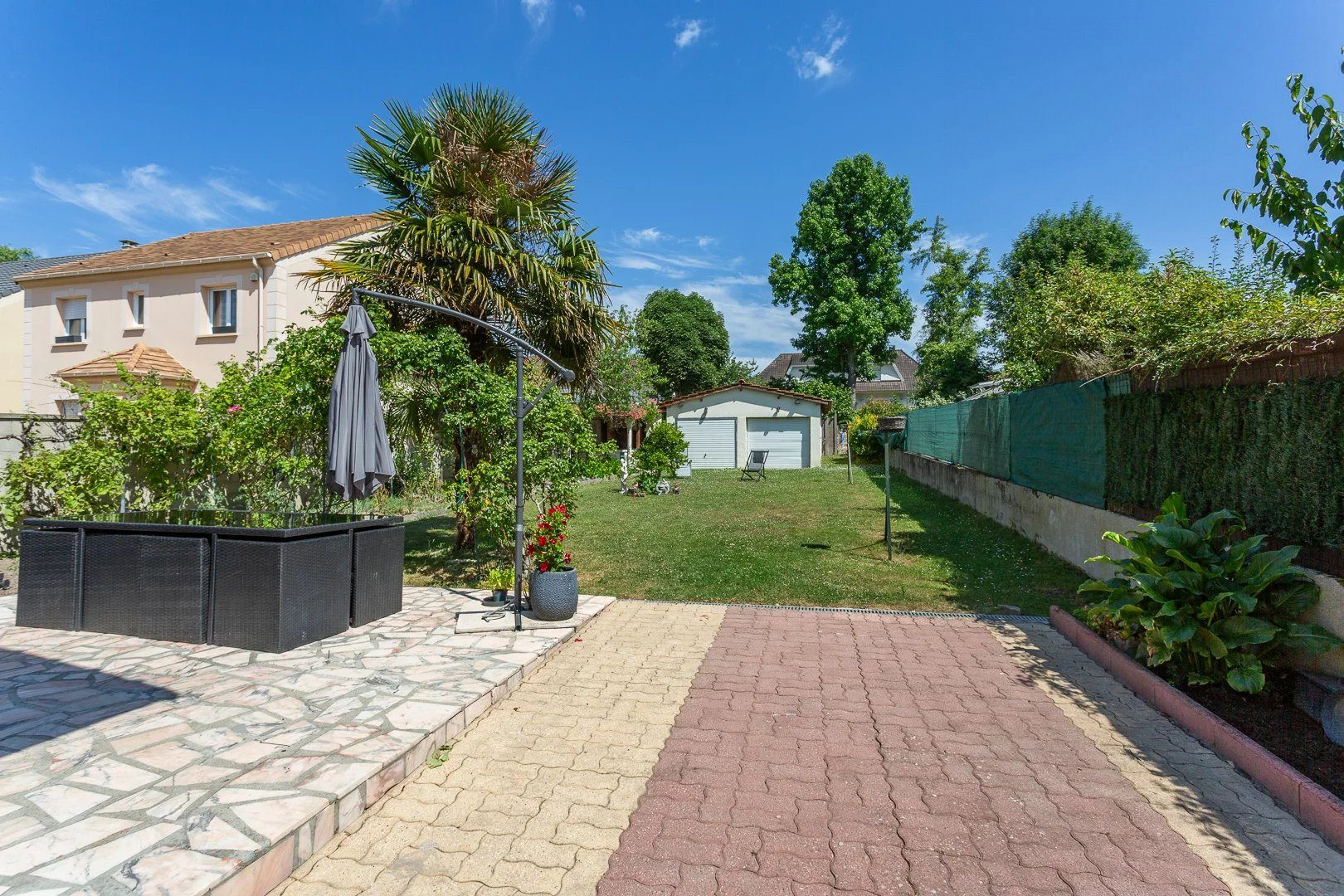House for sale in Morangis, 191 m²