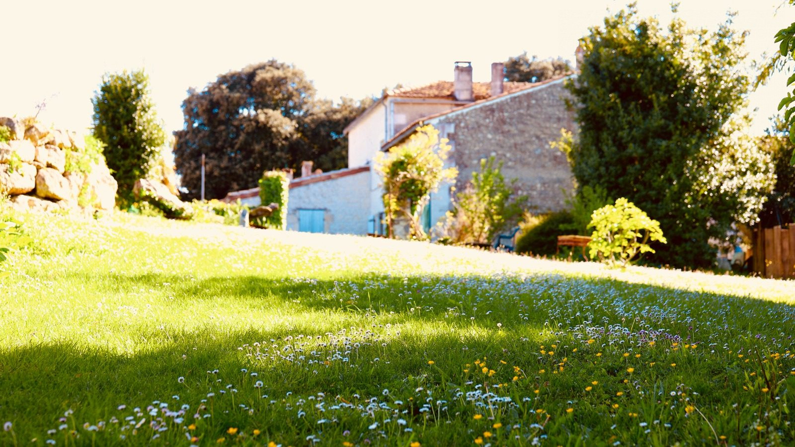 Une Œuvre à Habiter — Domaine d’Artistes au Cœur de l’Estuaire