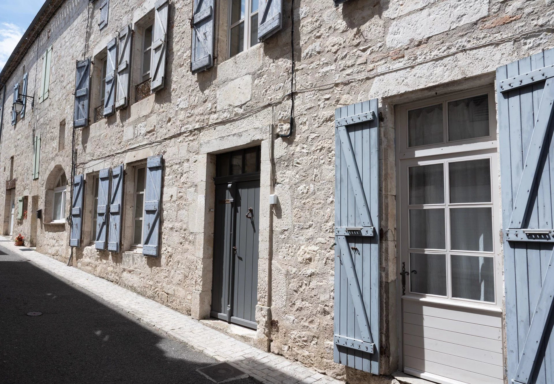 À vendre – Maison de village en pierre