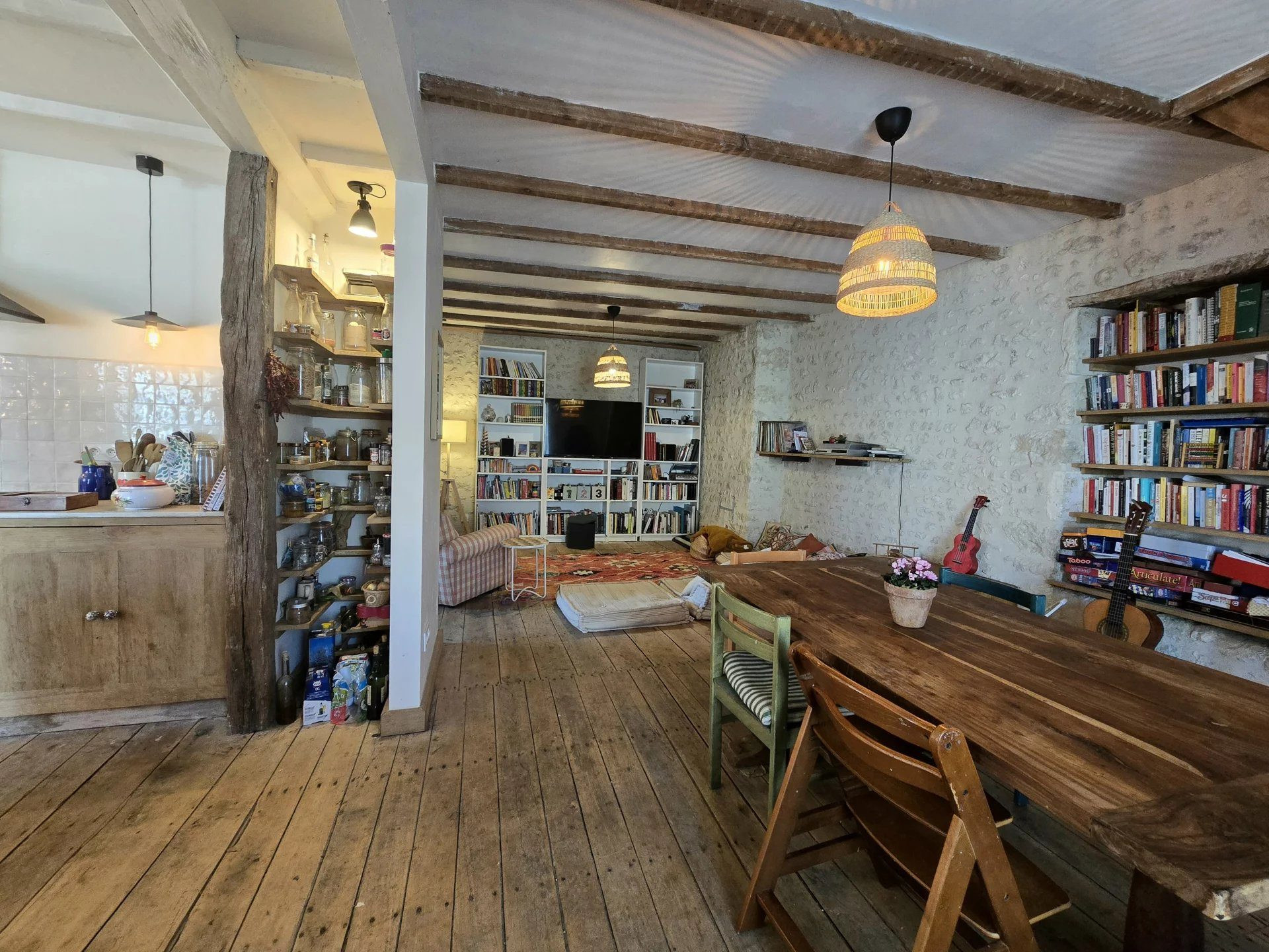 Village house offering great expansion potential 4