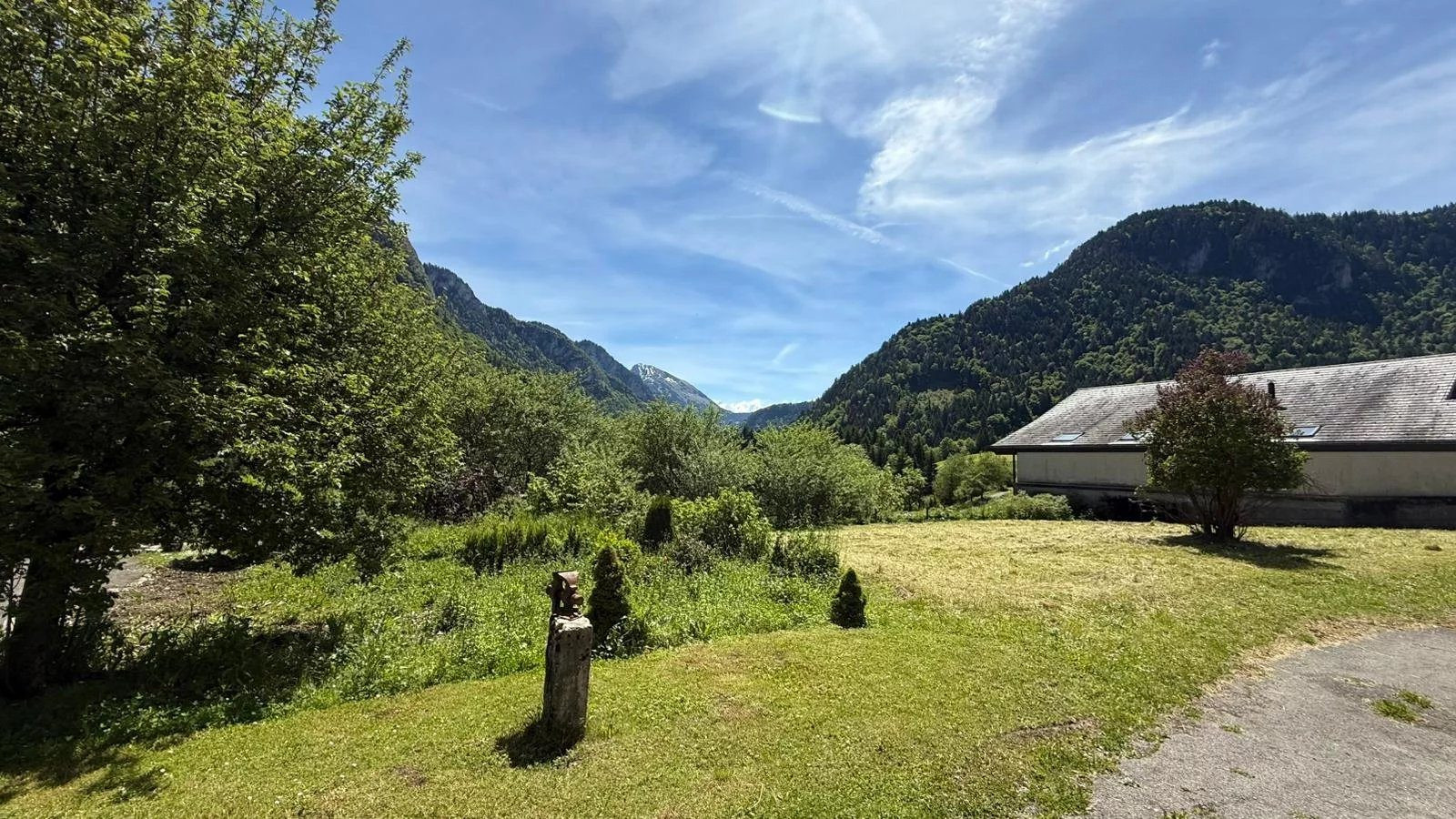 Ideal for investors: divisible and buildable plot 3